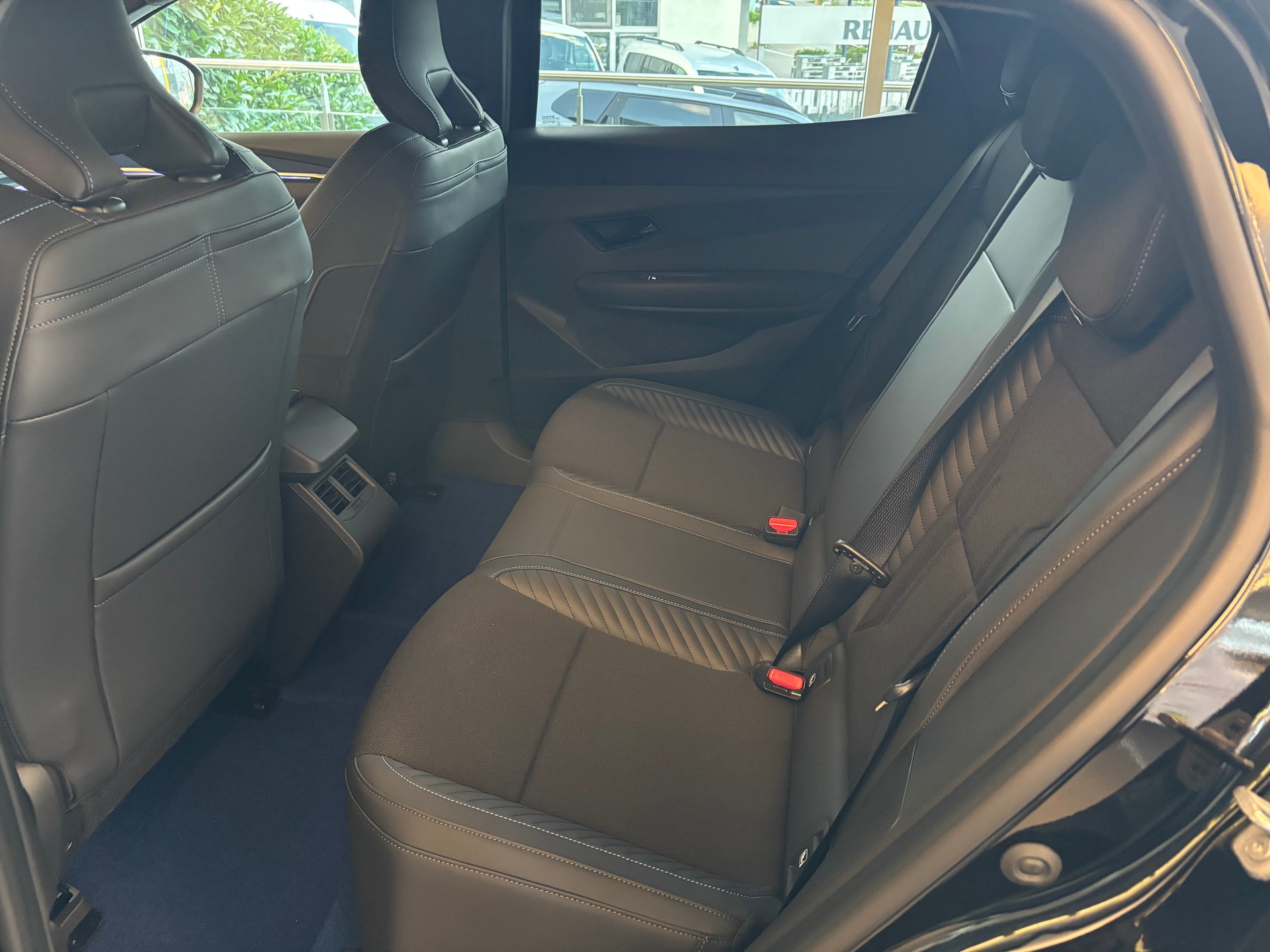 RENAULT Mégane E-TECH EV60 Esprit Alpine-image-7