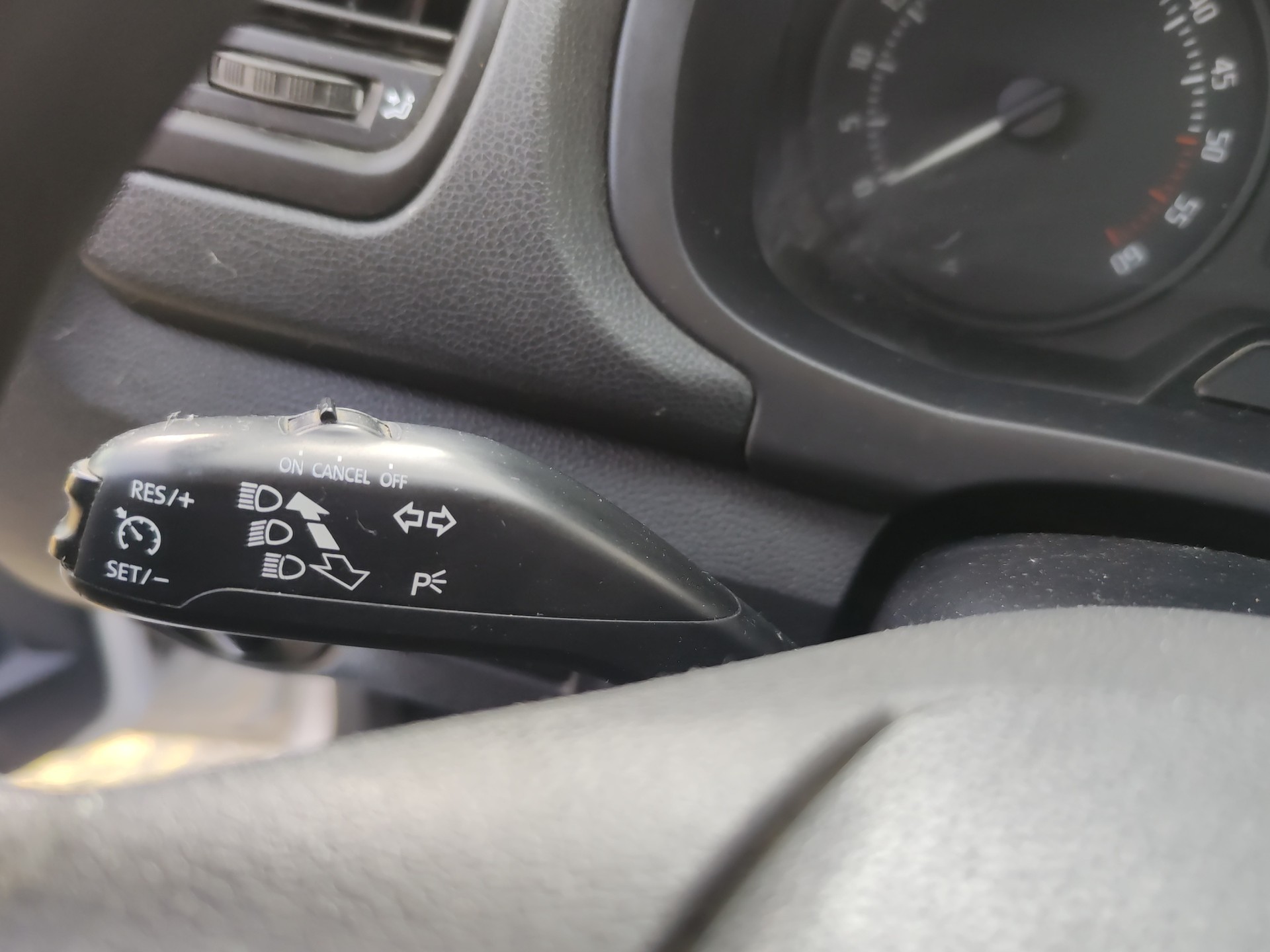 SKODA Praktik 1.2 TDI-image-10