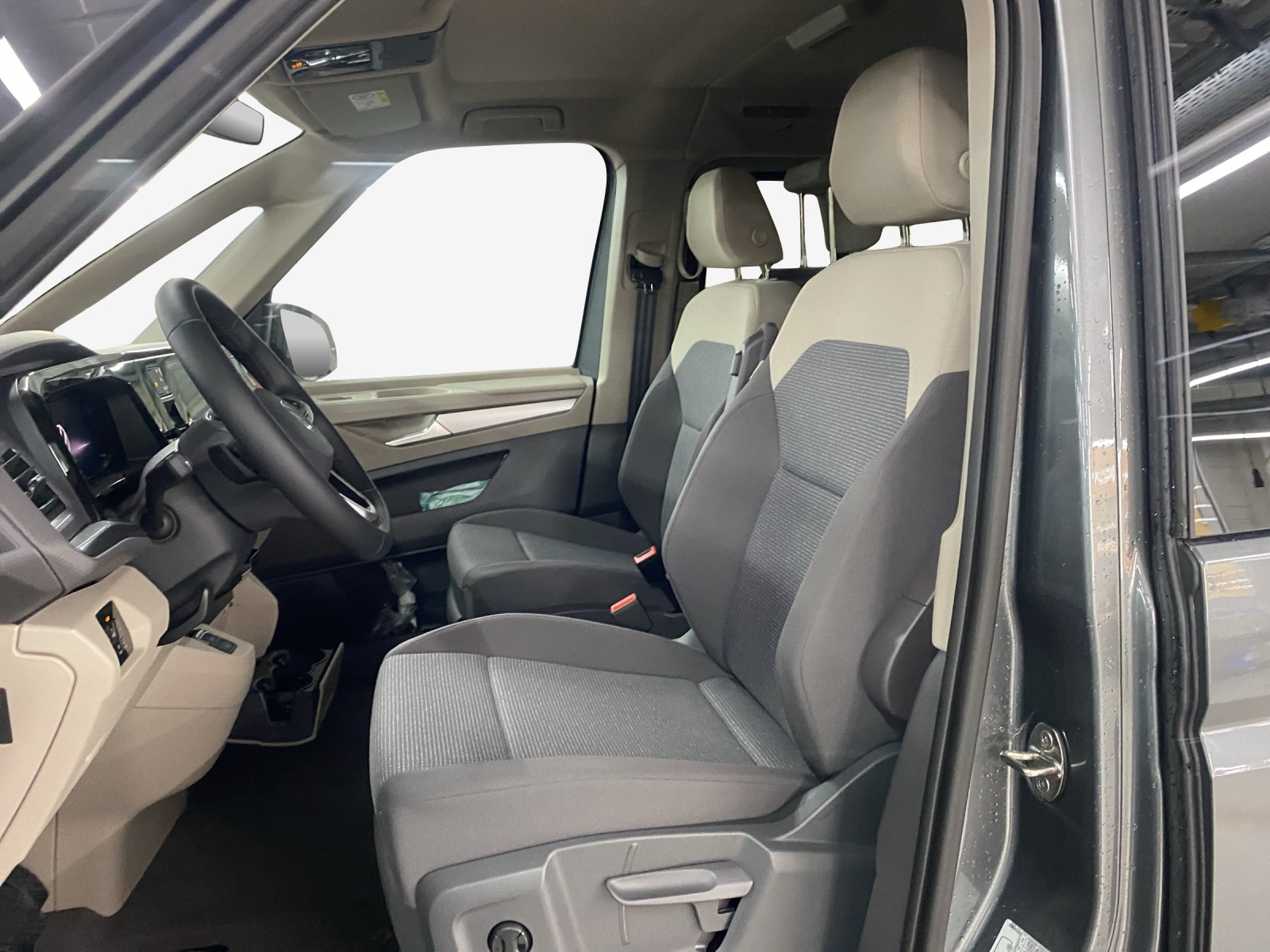 VW Multivan 2.0 TDI Liberty DSG-image-7