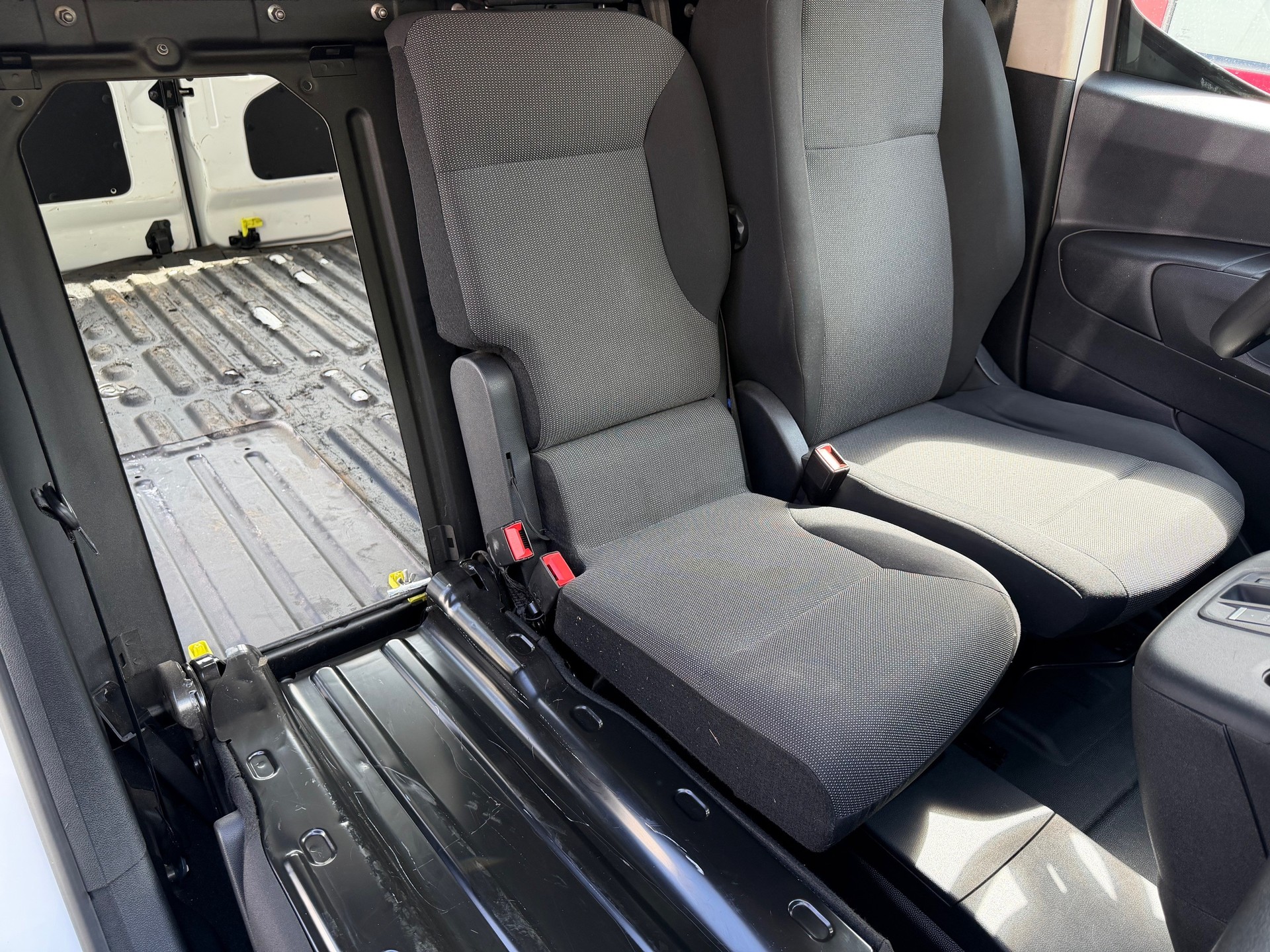 CITROEN e-Berlingo Van Swiss Edition 1000kg-image-4
