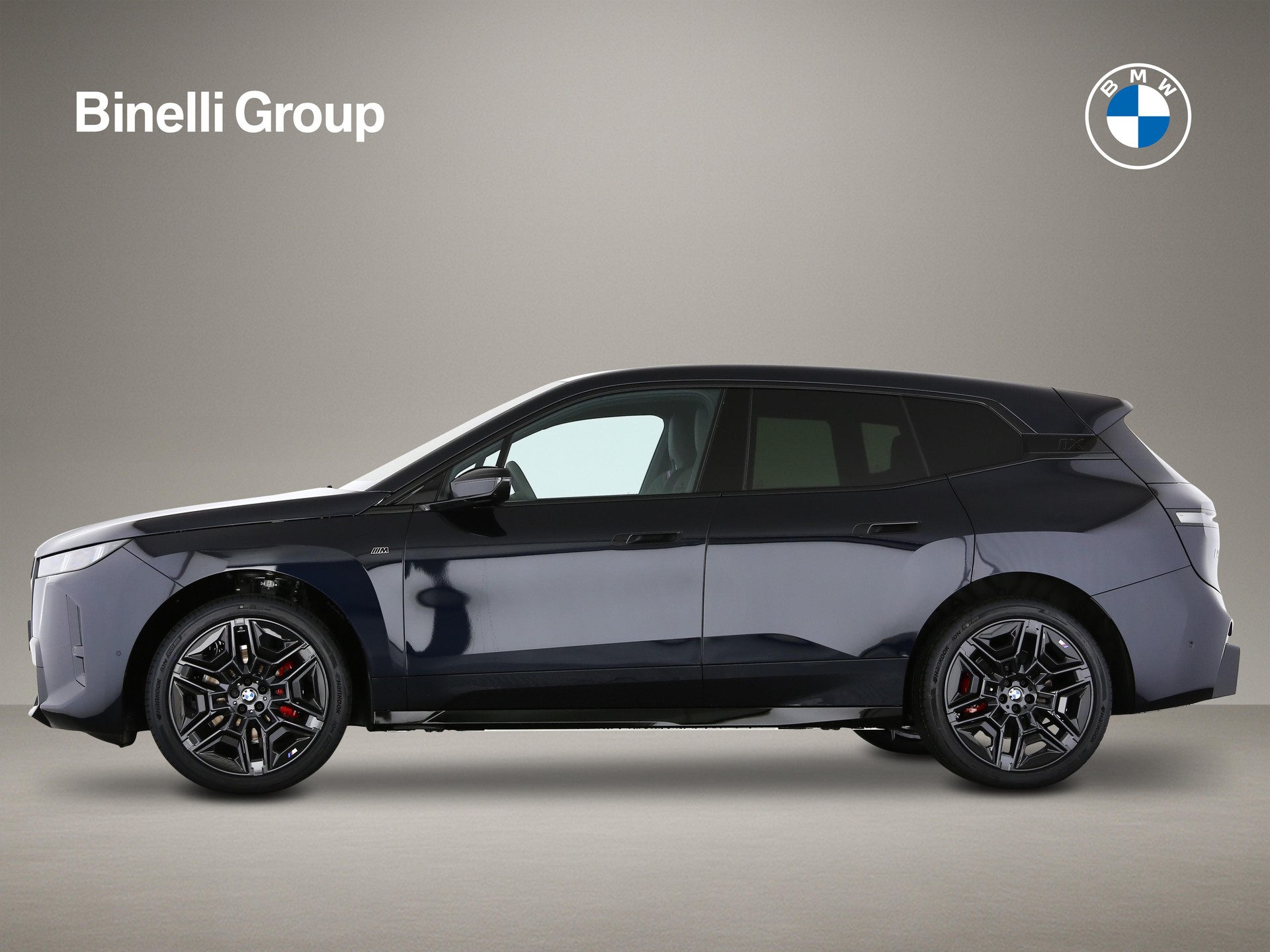 BMW iX M70-image-2