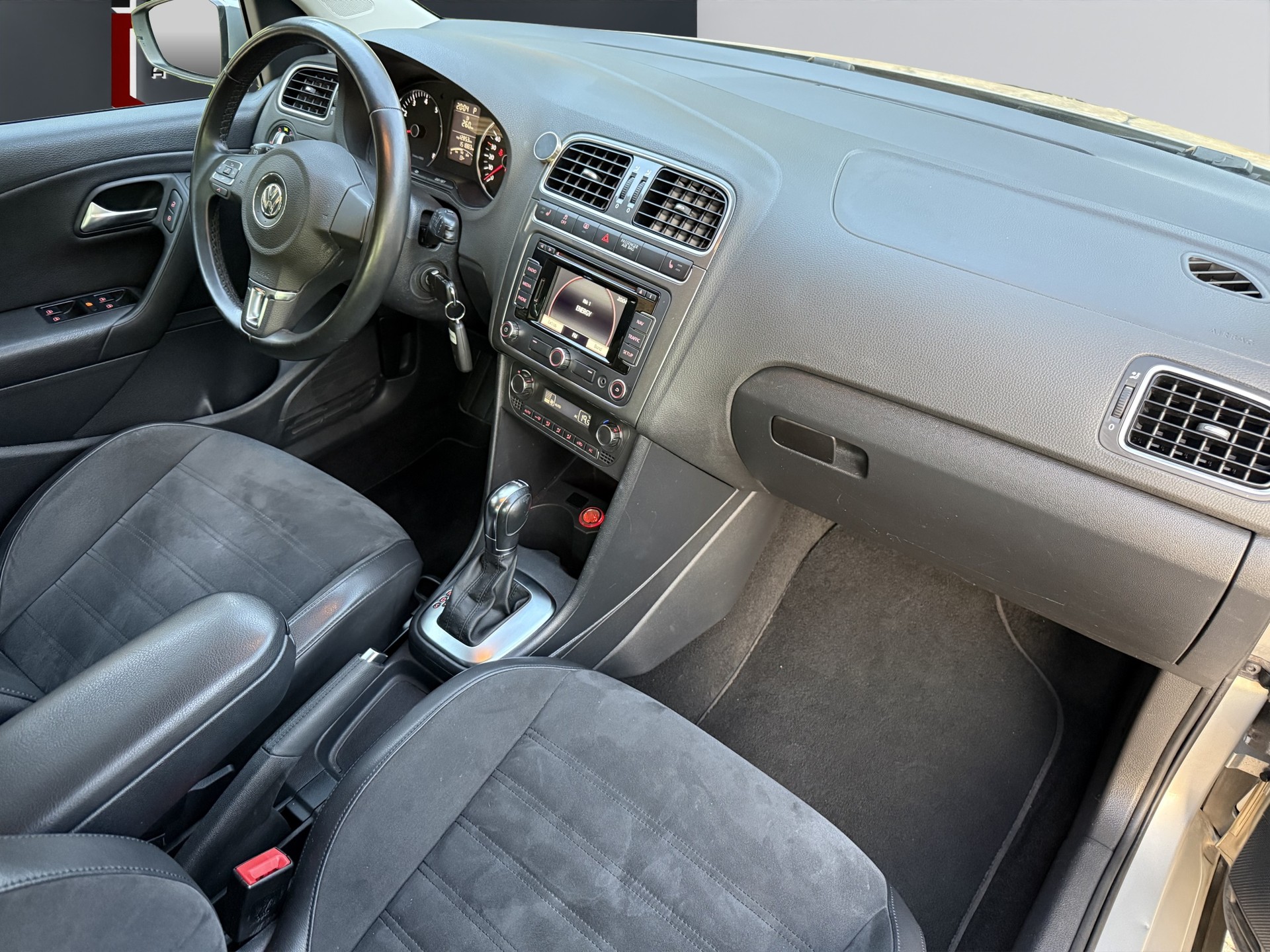 VW CrossPolo 1.2 TSI DSG-image-10