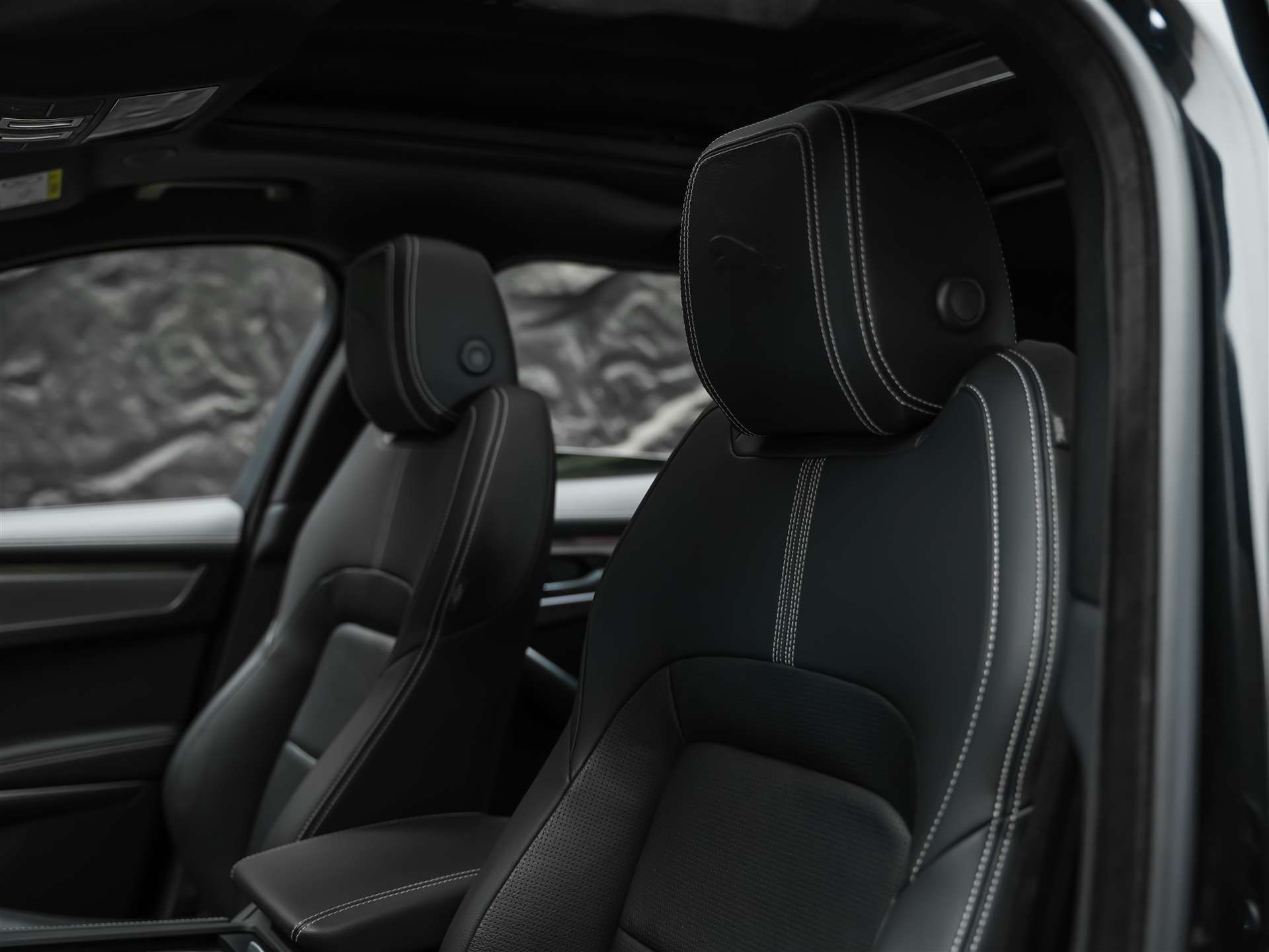 JAGUAR F-Pace 3.0 D I6 R-Dynamic SE AWD *Facelift*Panorama*Head-Up*-image-9