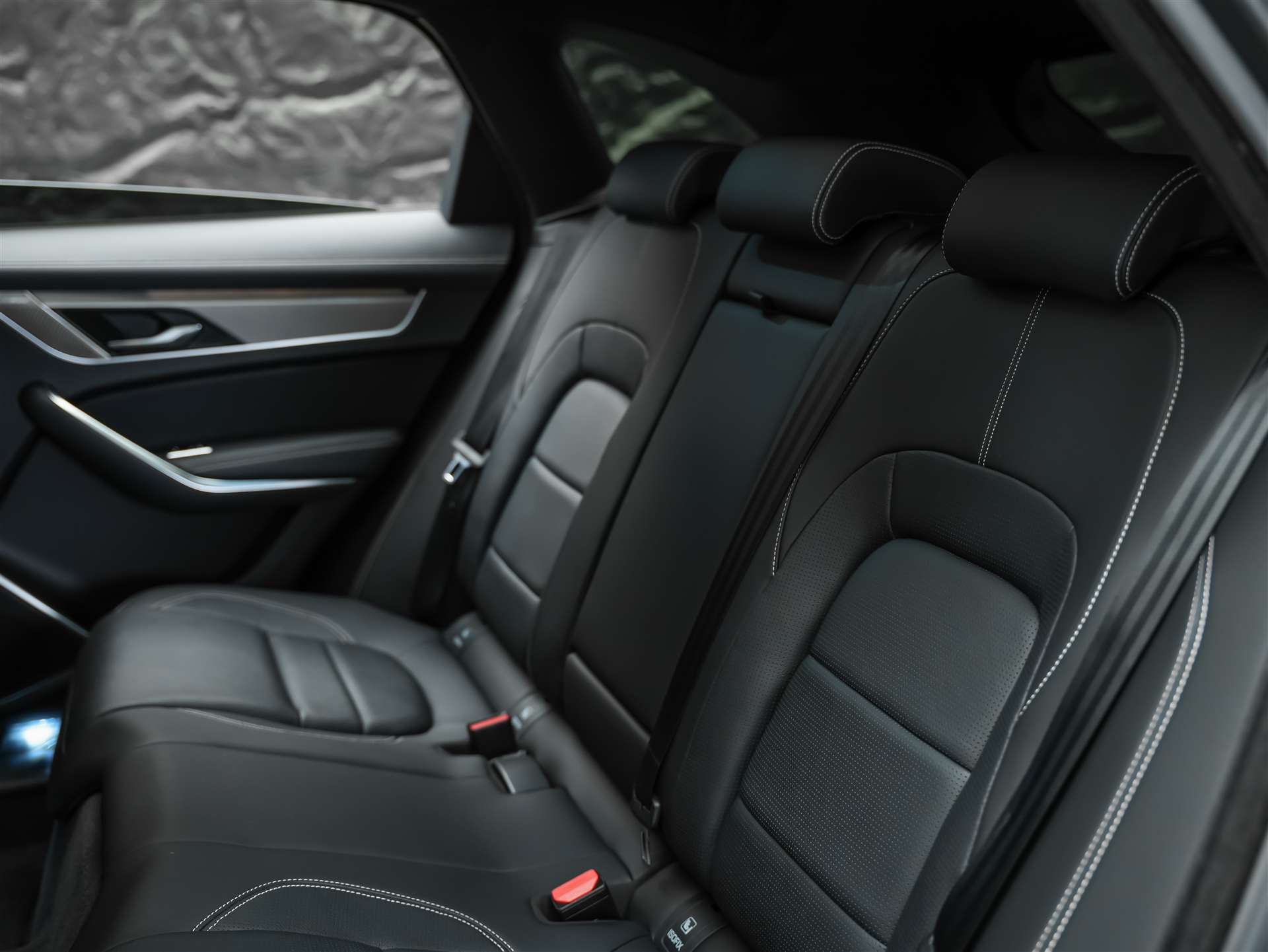 JAGUAR F-Pace 3.0 D I6 R-Dynamic SE AWD *Facelift*Panorama*Head-Up*-image-12