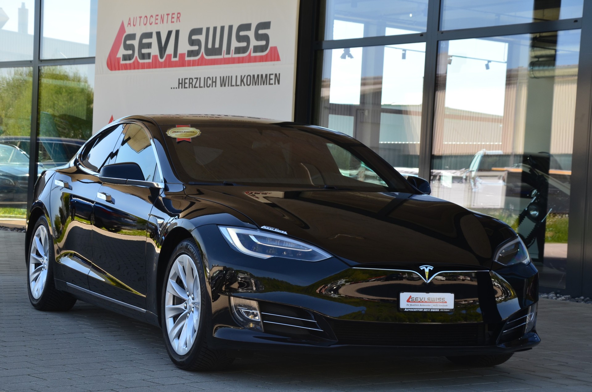 TESLA Model S 75*Frisch ab MFK,1 Jahr oder 20000km Garantie auf Motor und Getriebe*-image-1