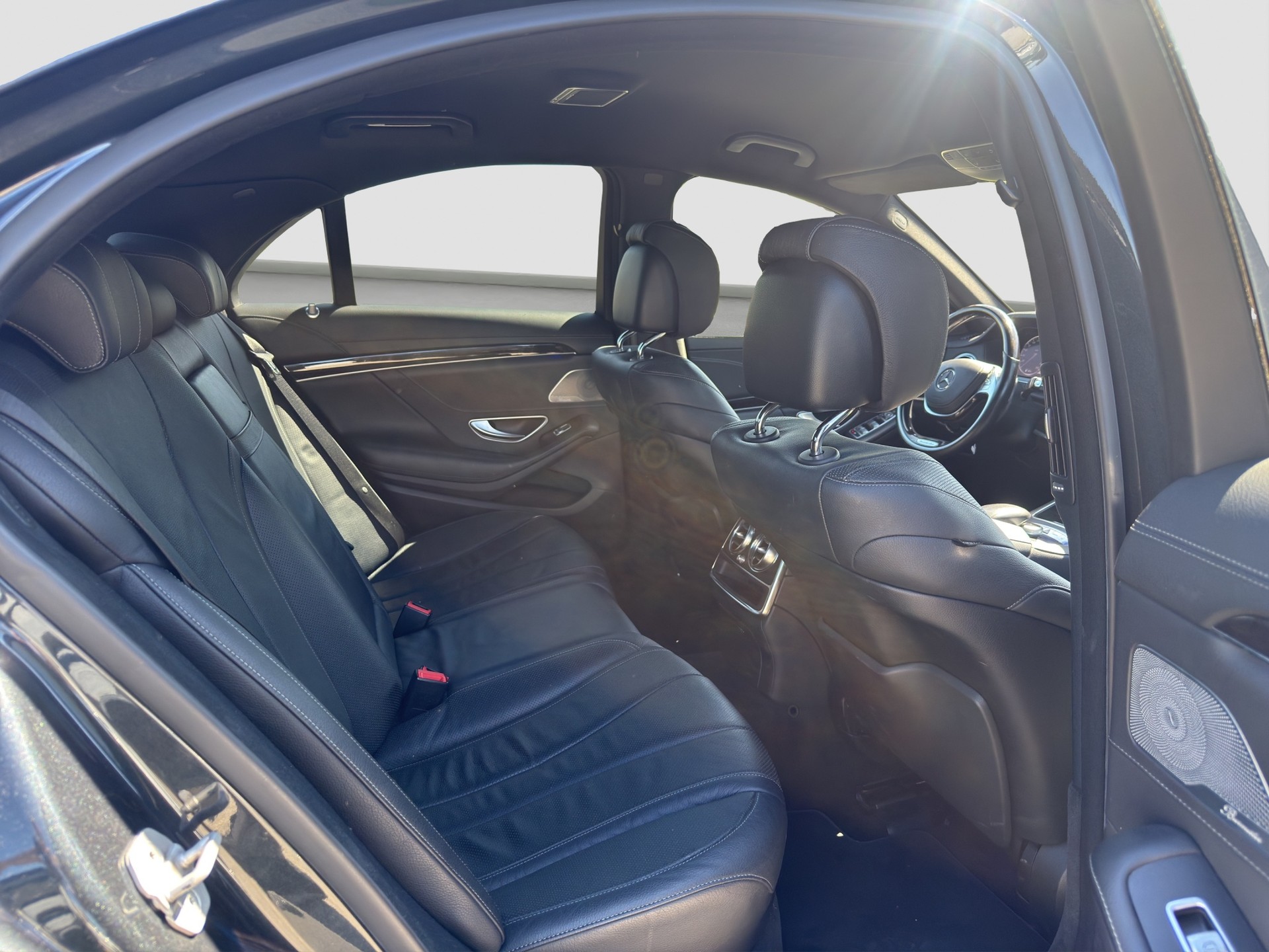 MERCEDES-BENZ S 500 7G-Tronic ** AMG Line ** CH Fahrzeug **-image-13