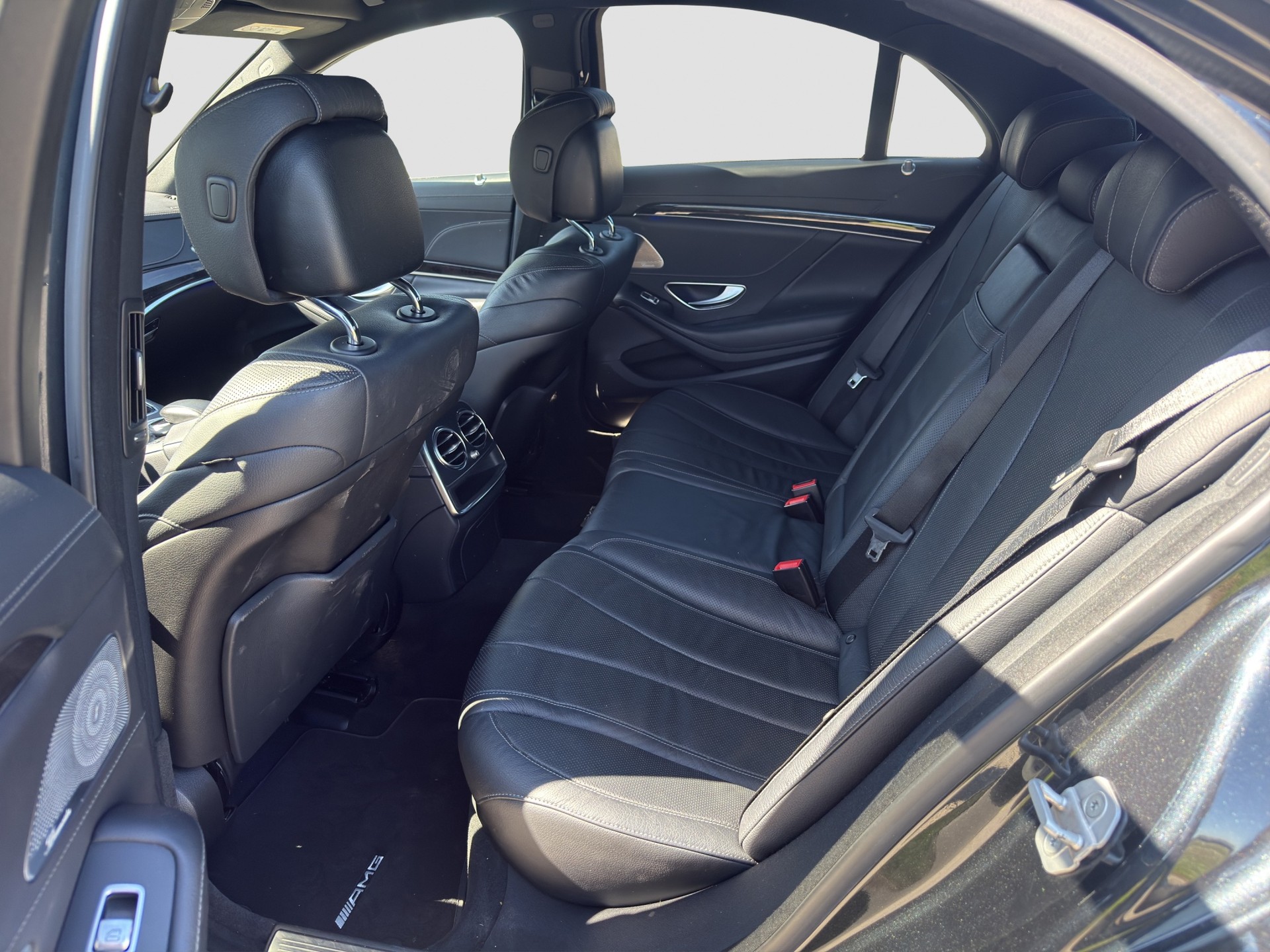 MERCEDES-BENZ S 500 7G-Tronic ** AMG Line ** CH Fahrzeug **-image-10