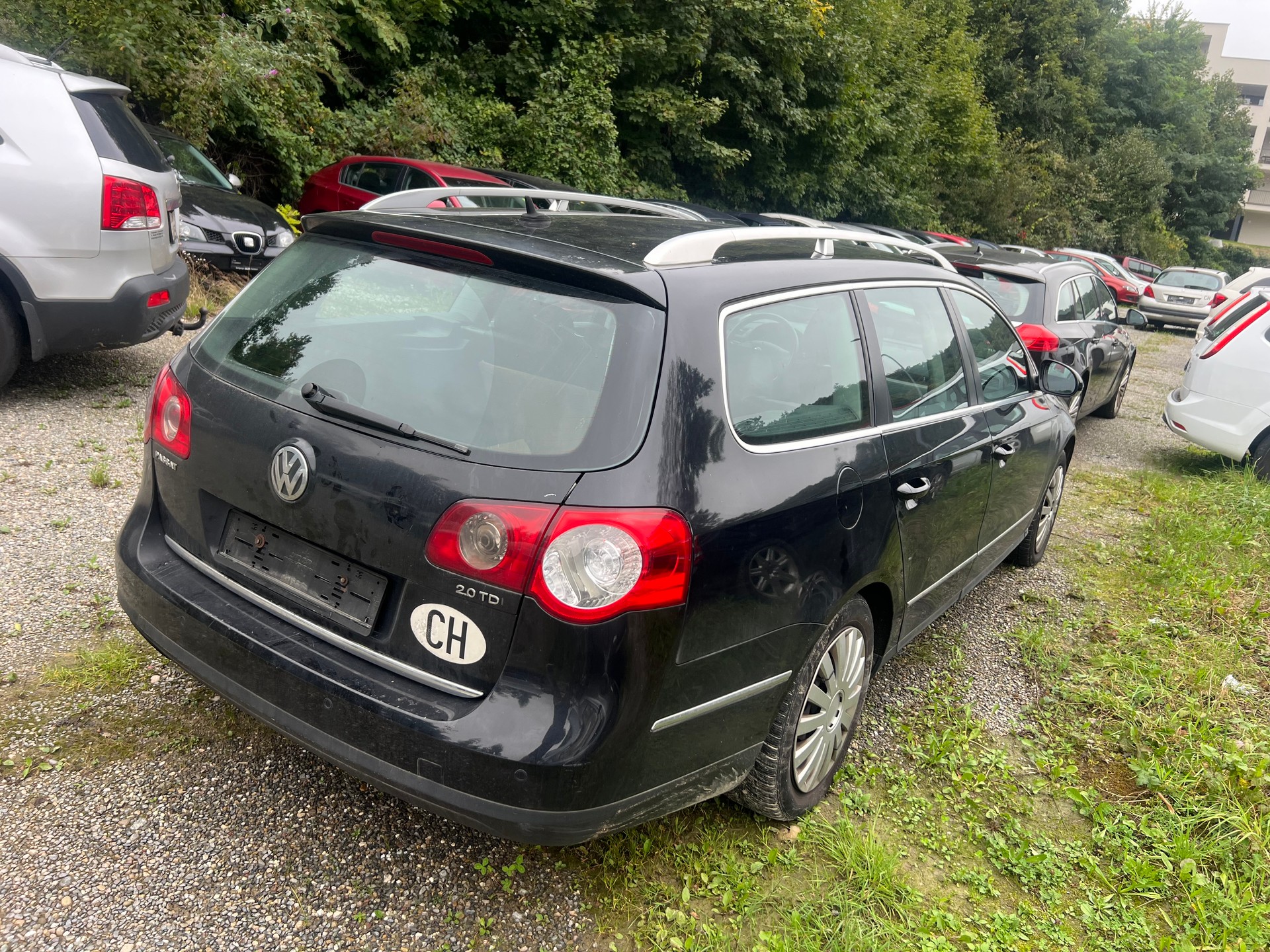 VW Passat Variant 2.0 TDI Trendline-image-4