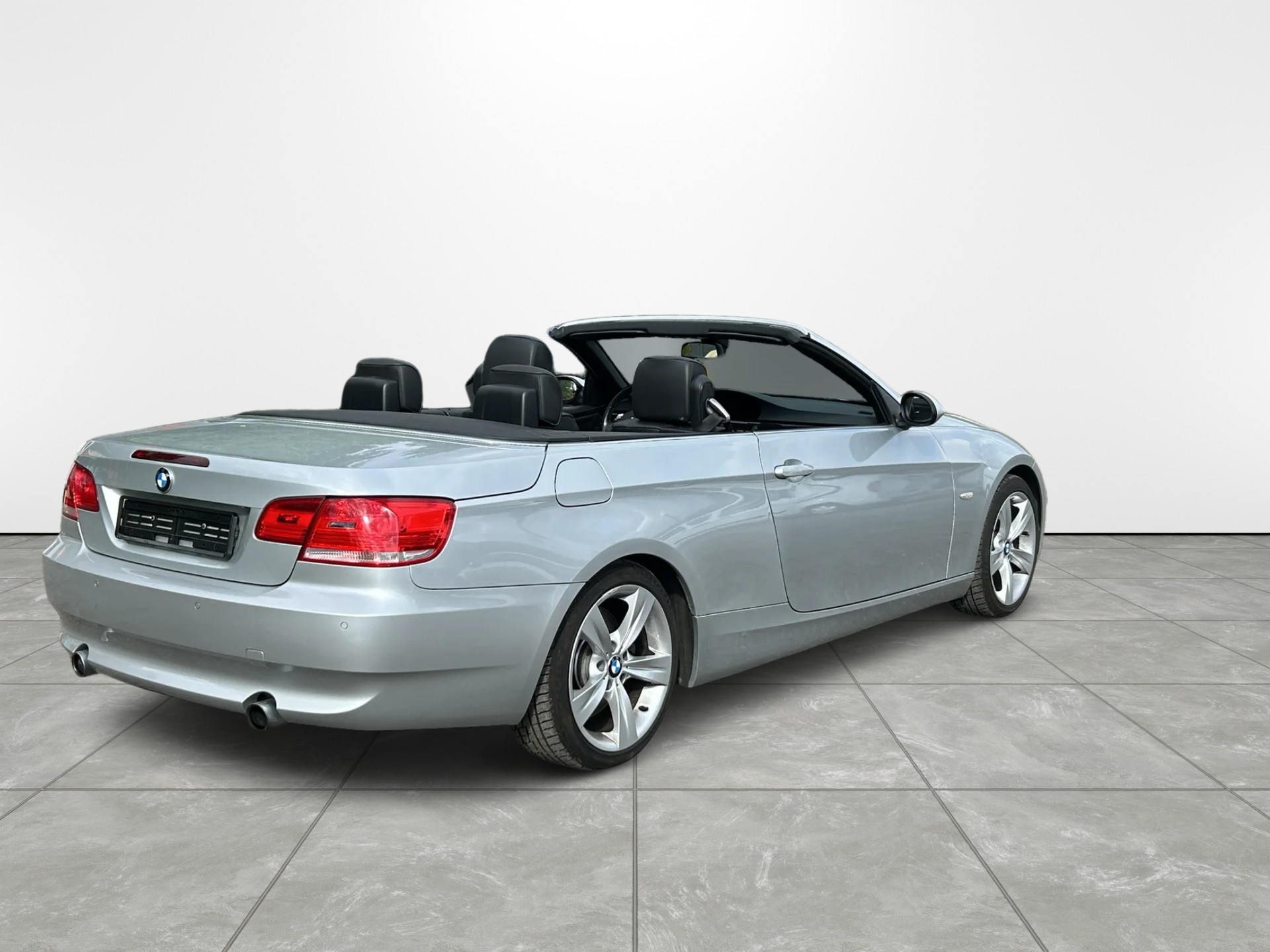 BMW 335i Cabriolet Steptronic-image-3