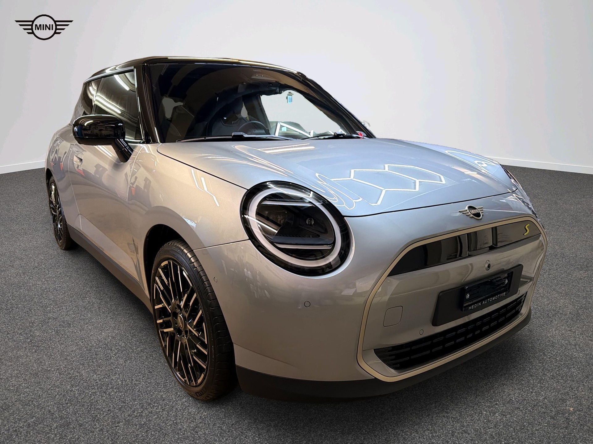 MINI Cooper SE-image-11