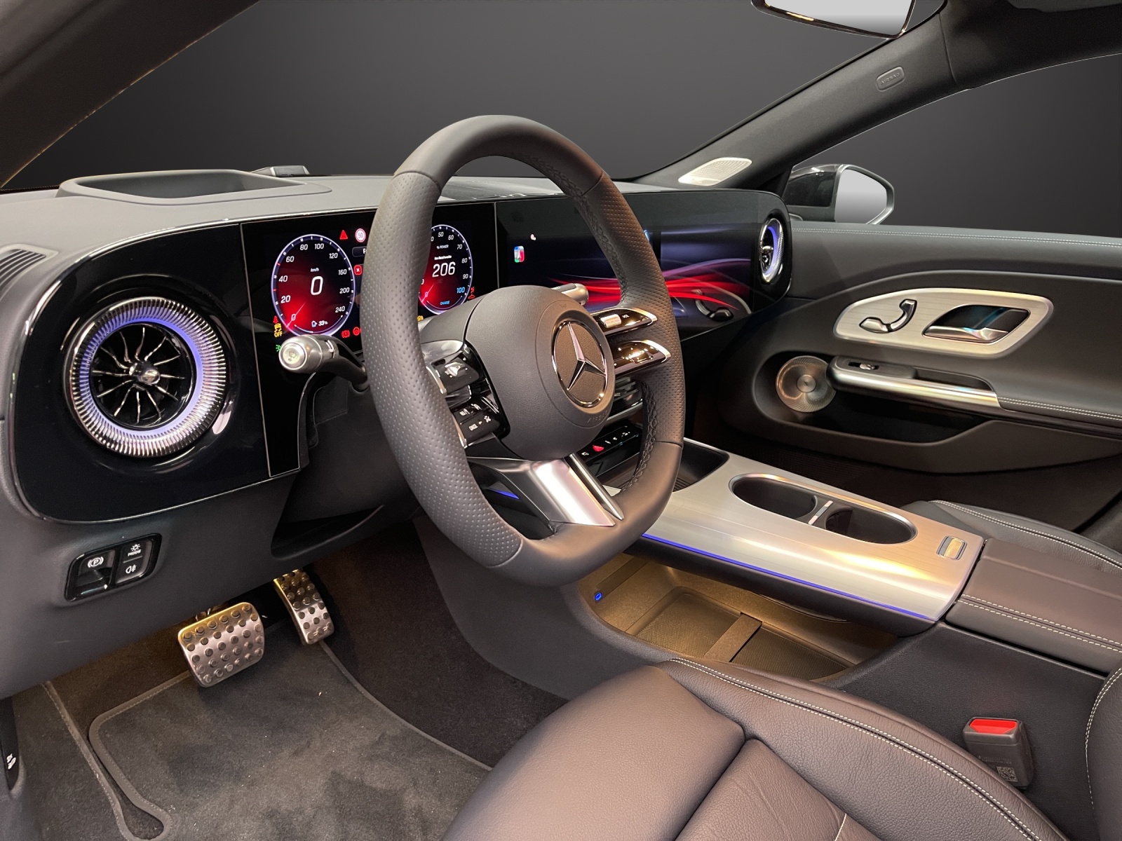 MERCEDES-BENZ CLA 350 4MATIC Shooting Brake with EQ Technology-image-7