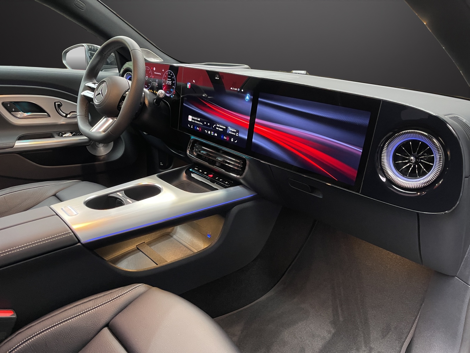 MERCEDES-BENZ CLA 350 4MATIC Shooting Brake with EQ Technology-image-8