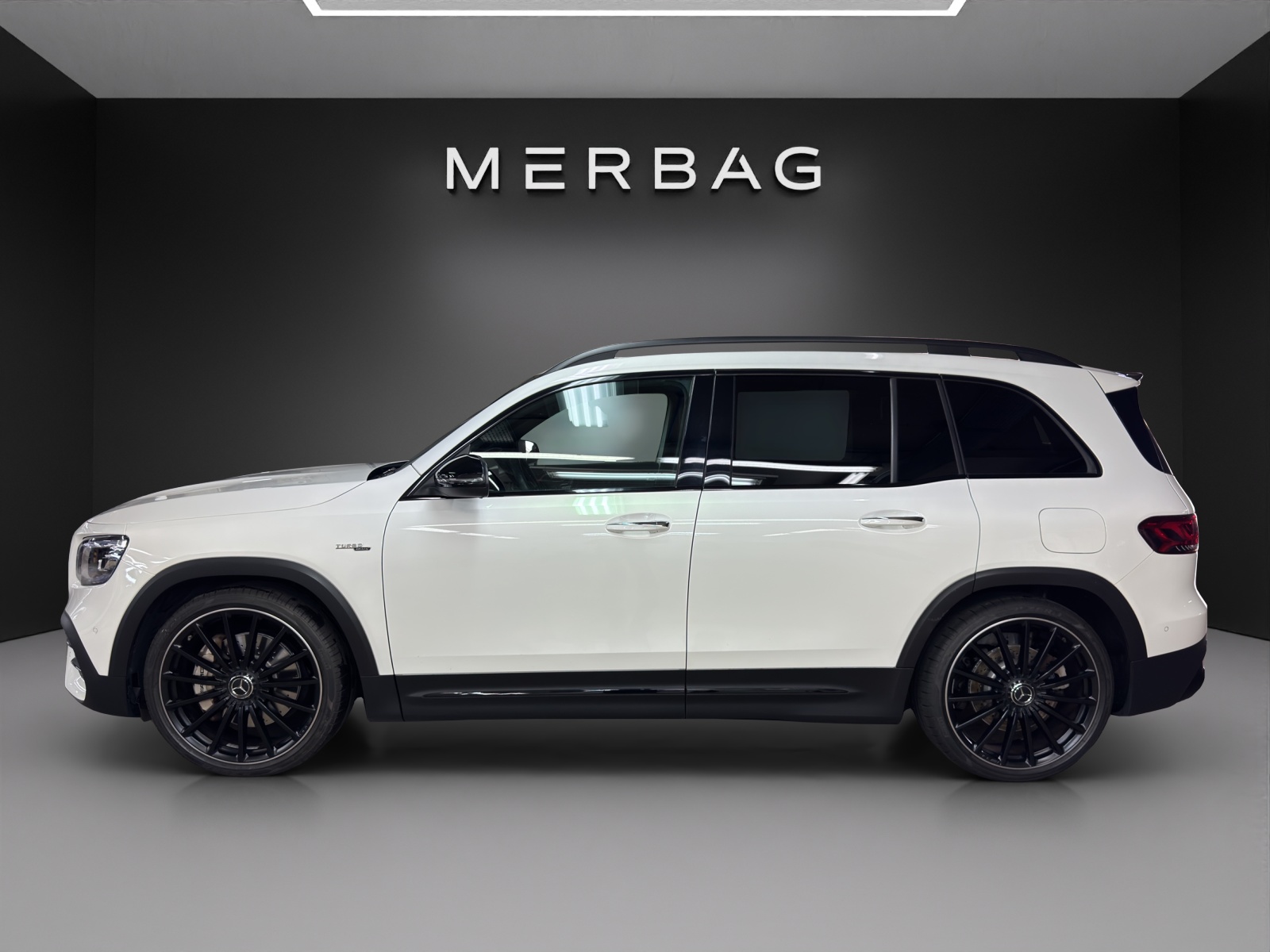 MERCEDES-BENZ GLB 35 AMG 4 MATIC-image-1