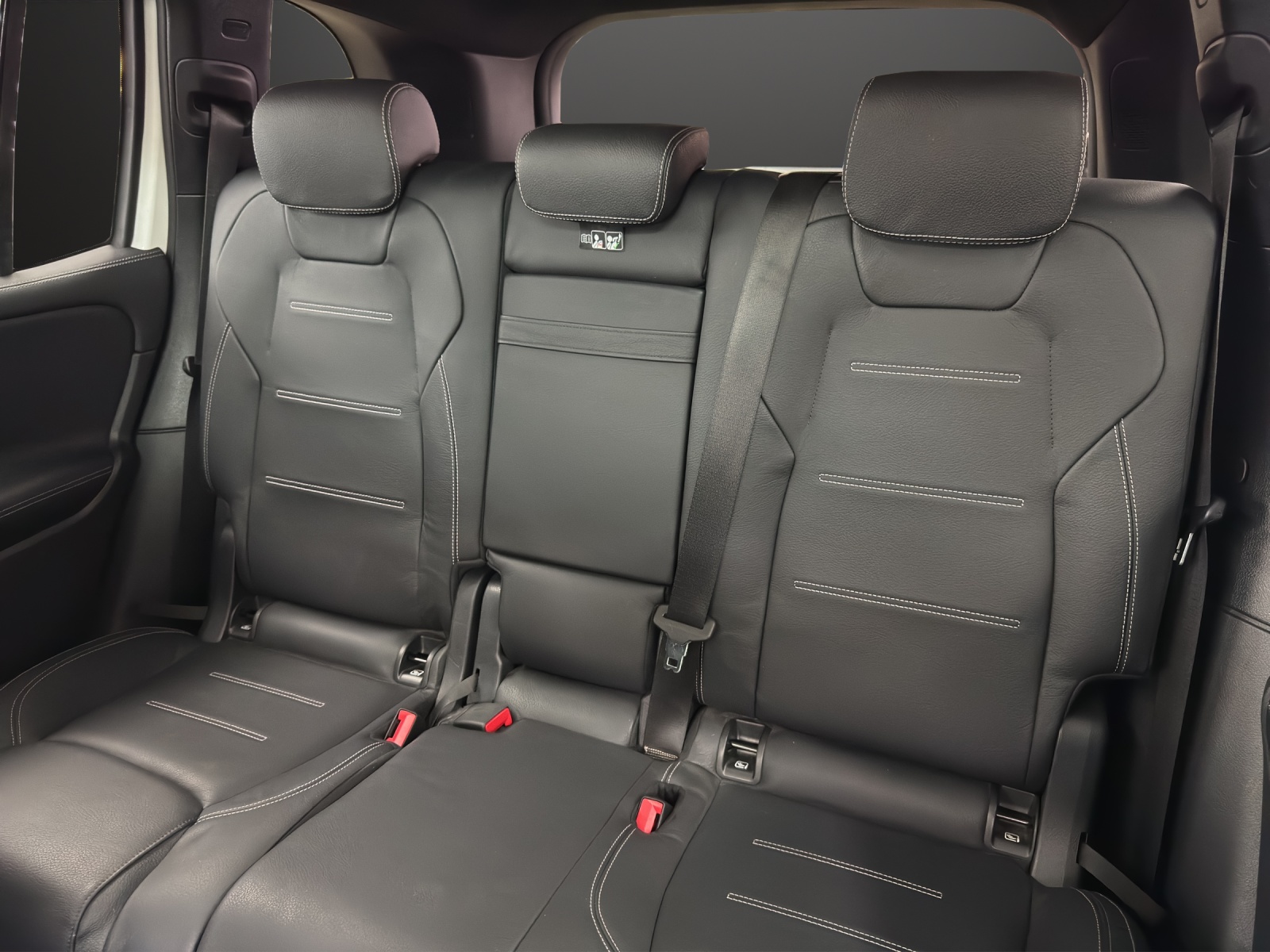 MERCEDES-BENZ GLB 35 AMG 4 MATIC-image-14