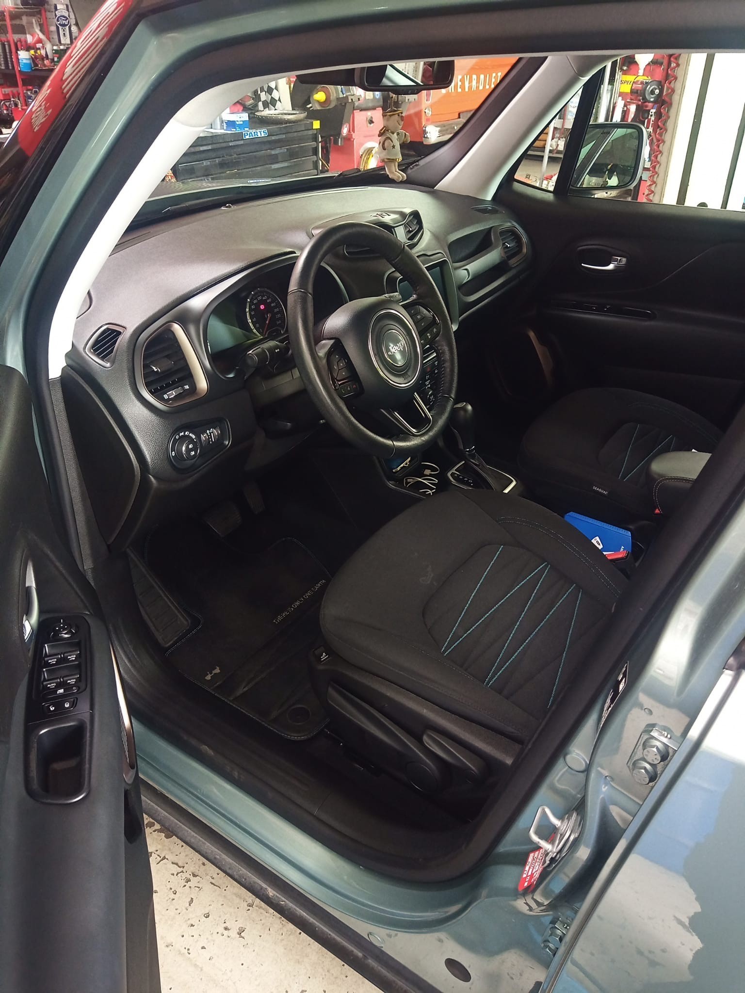 JEEP Renegade 1.5 Turbo Upland Plus MHEV-image-5
