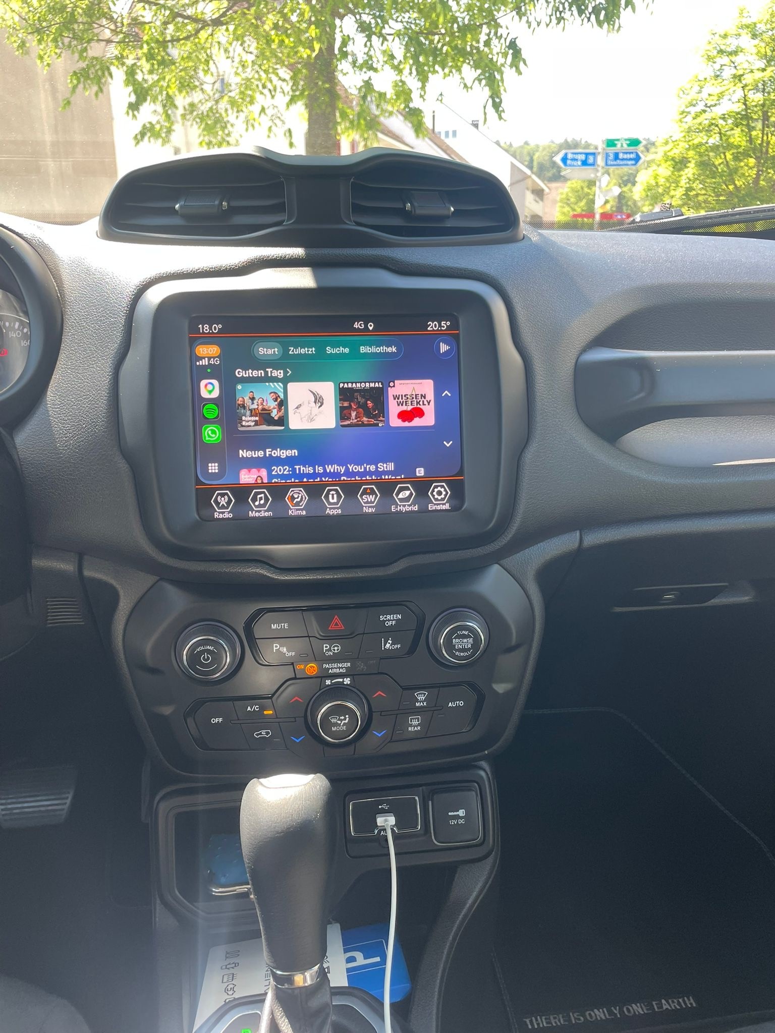 JEEP Renegade 1.5 Turbo Upland Plus MHEV-image-9