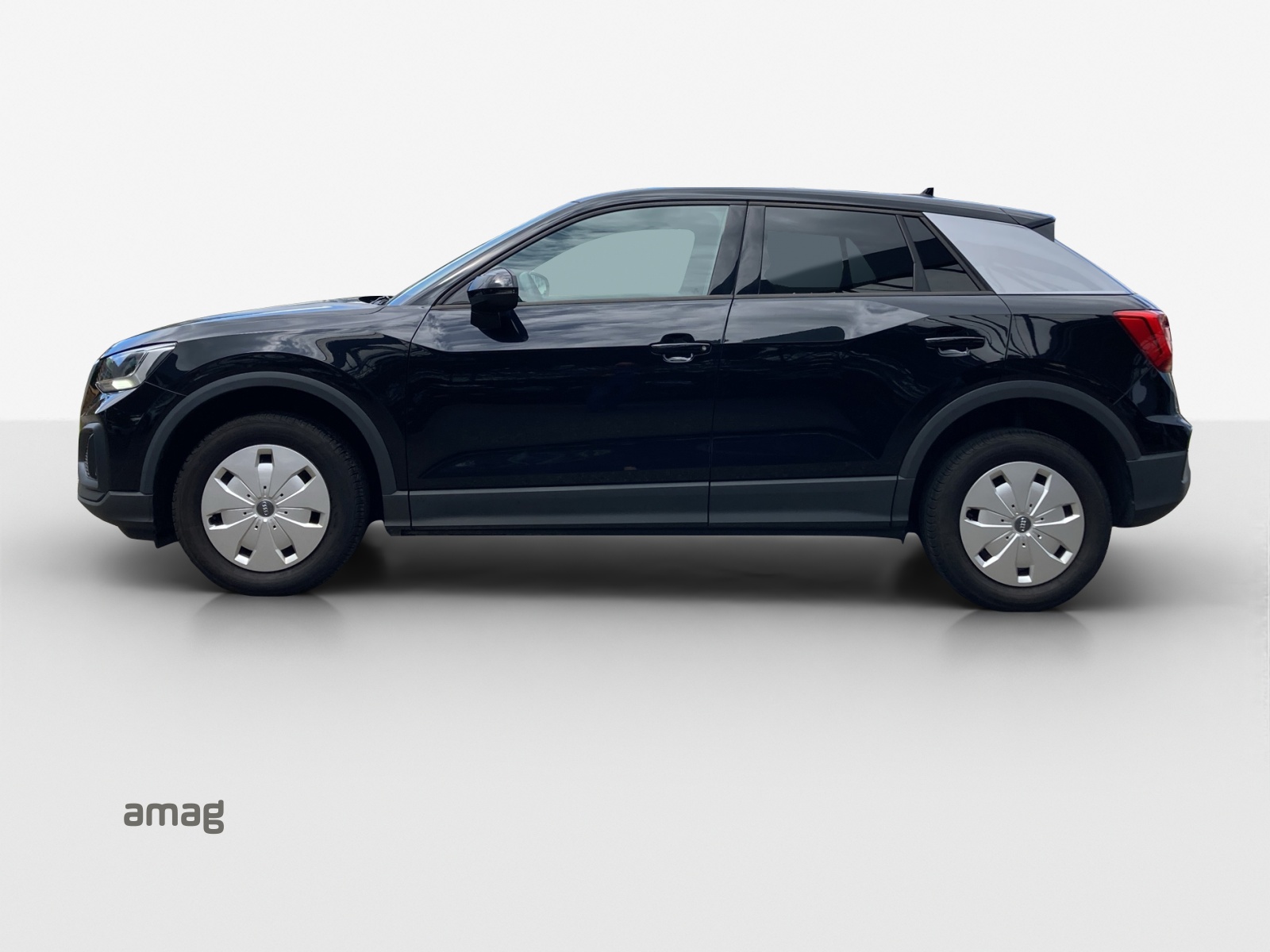 AUDI Q2 35 TFSI S-tronic-showroom-element-1