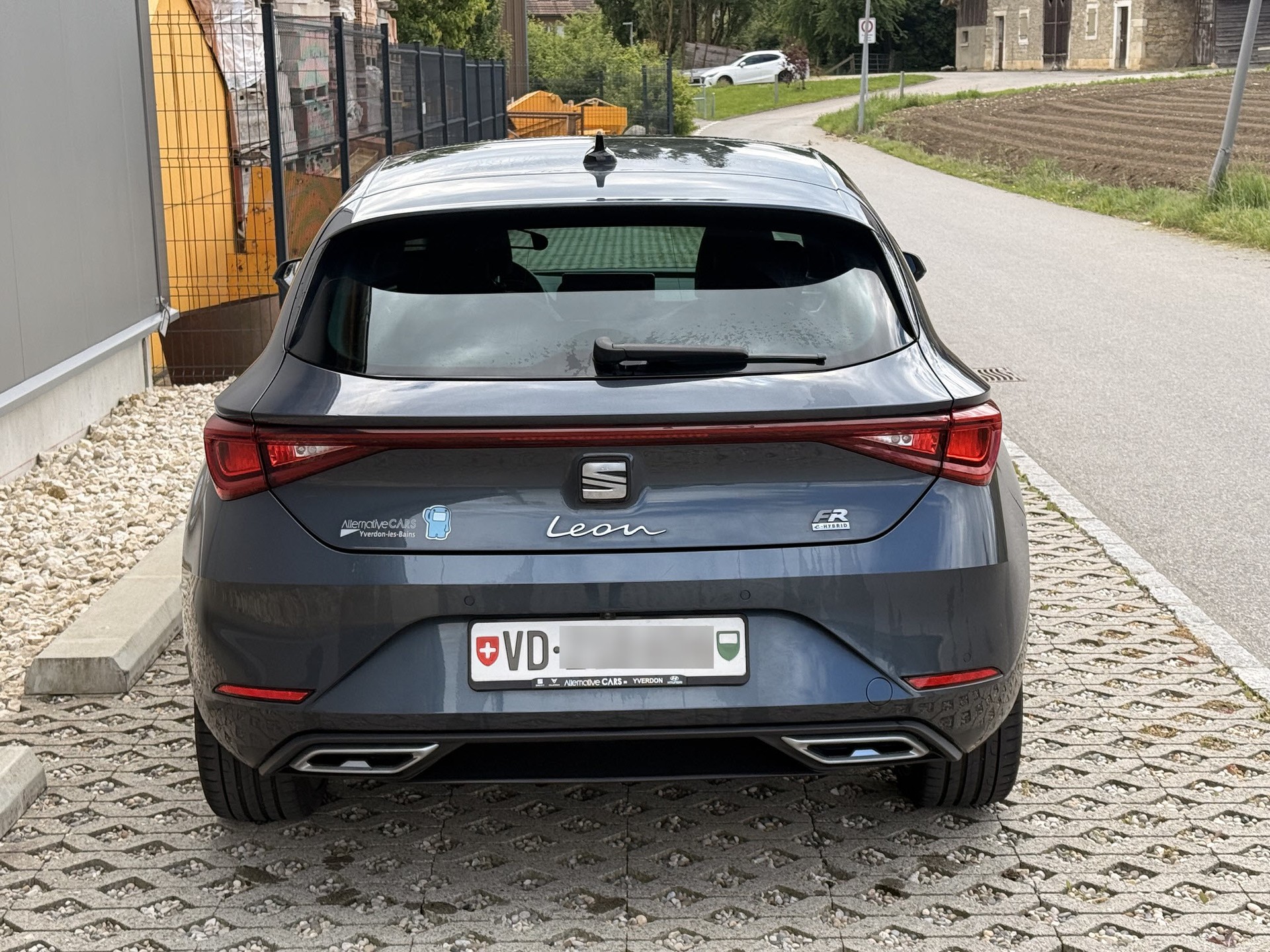 SEAT 1.4 eHybrid Hola FR DSG-image-2