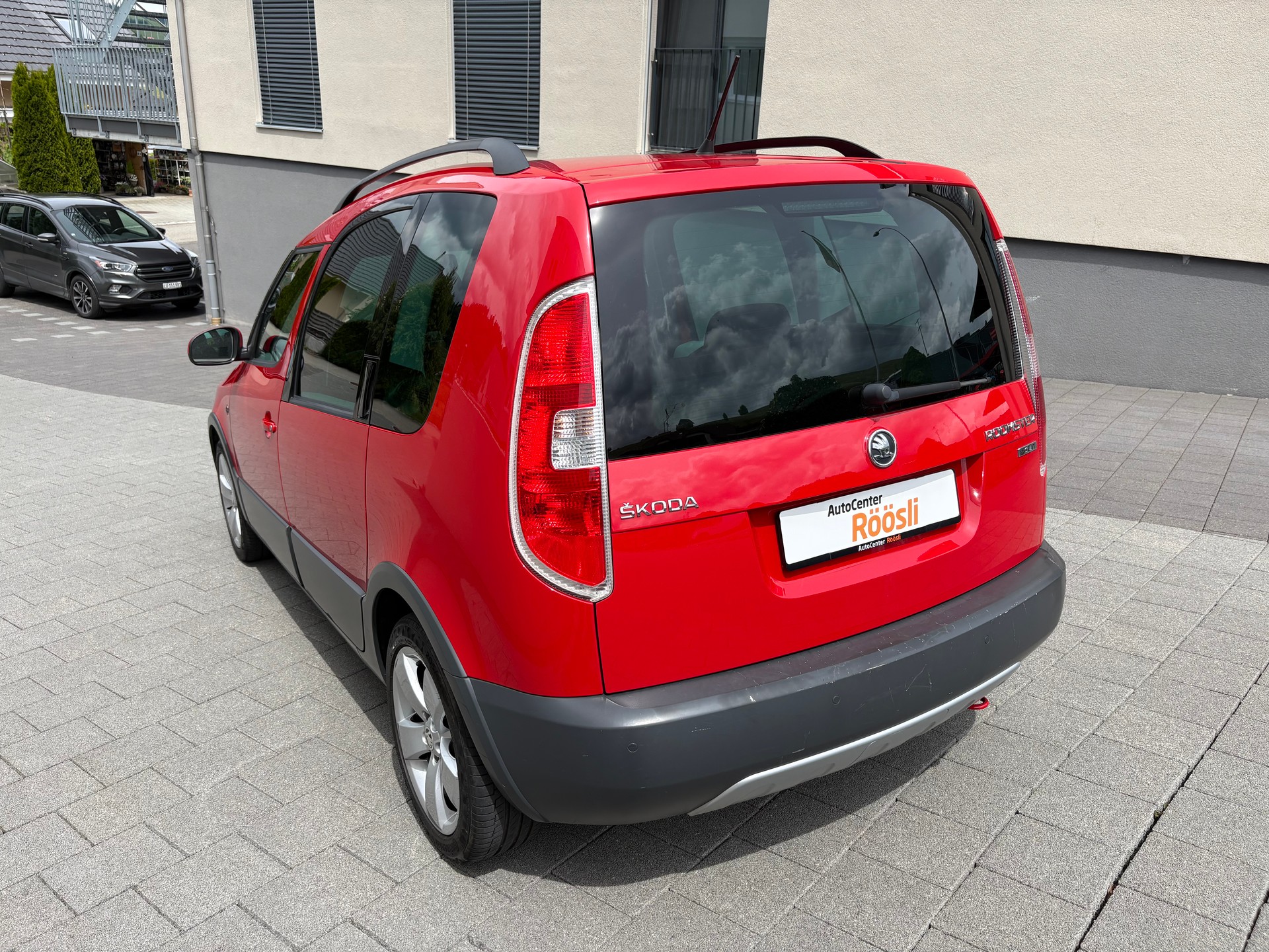 SKODA Roomster 1.2 TSI Scout-image-4