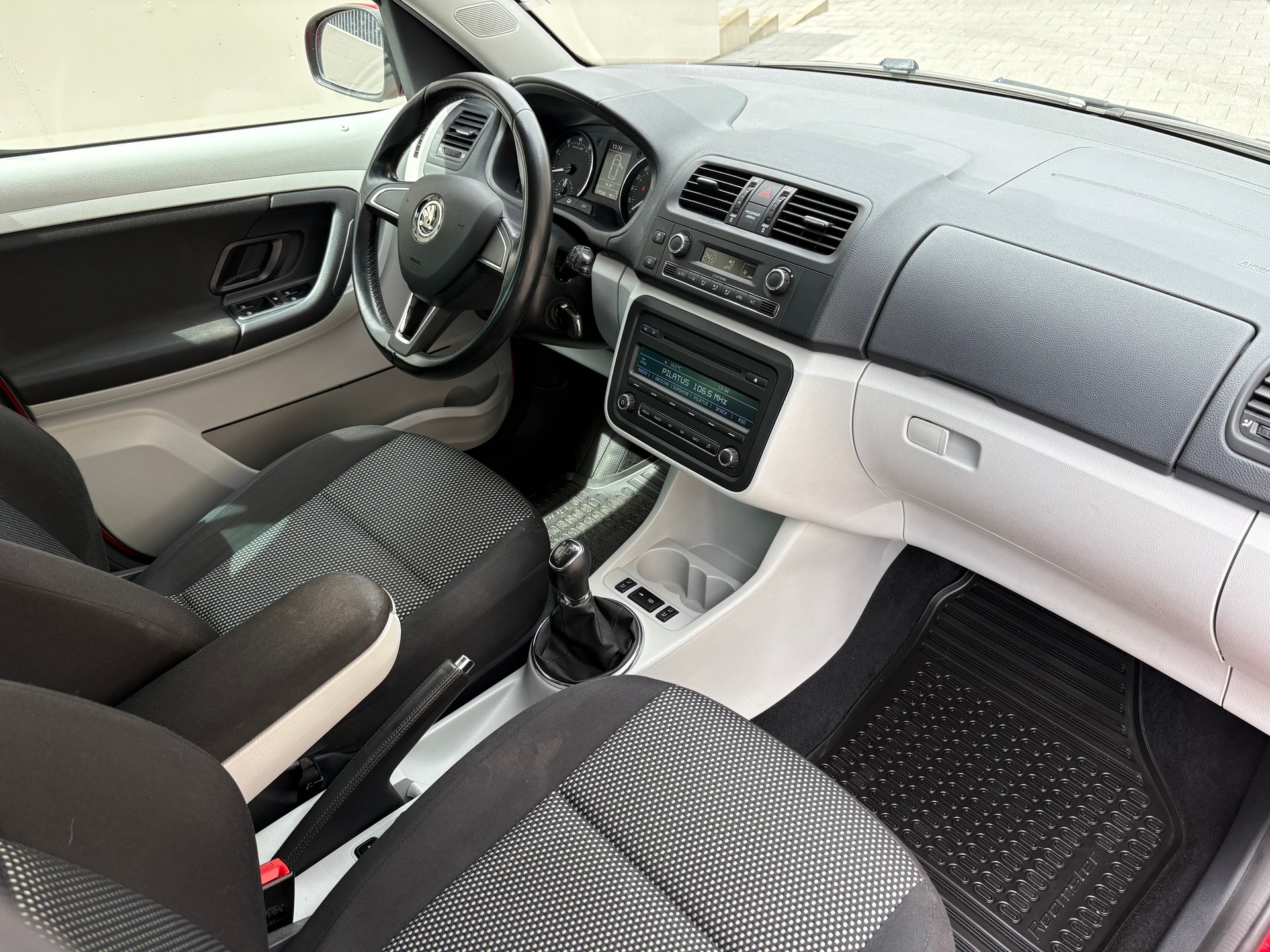 SKODA Roomster 1.2 TSI Scout-image-5
