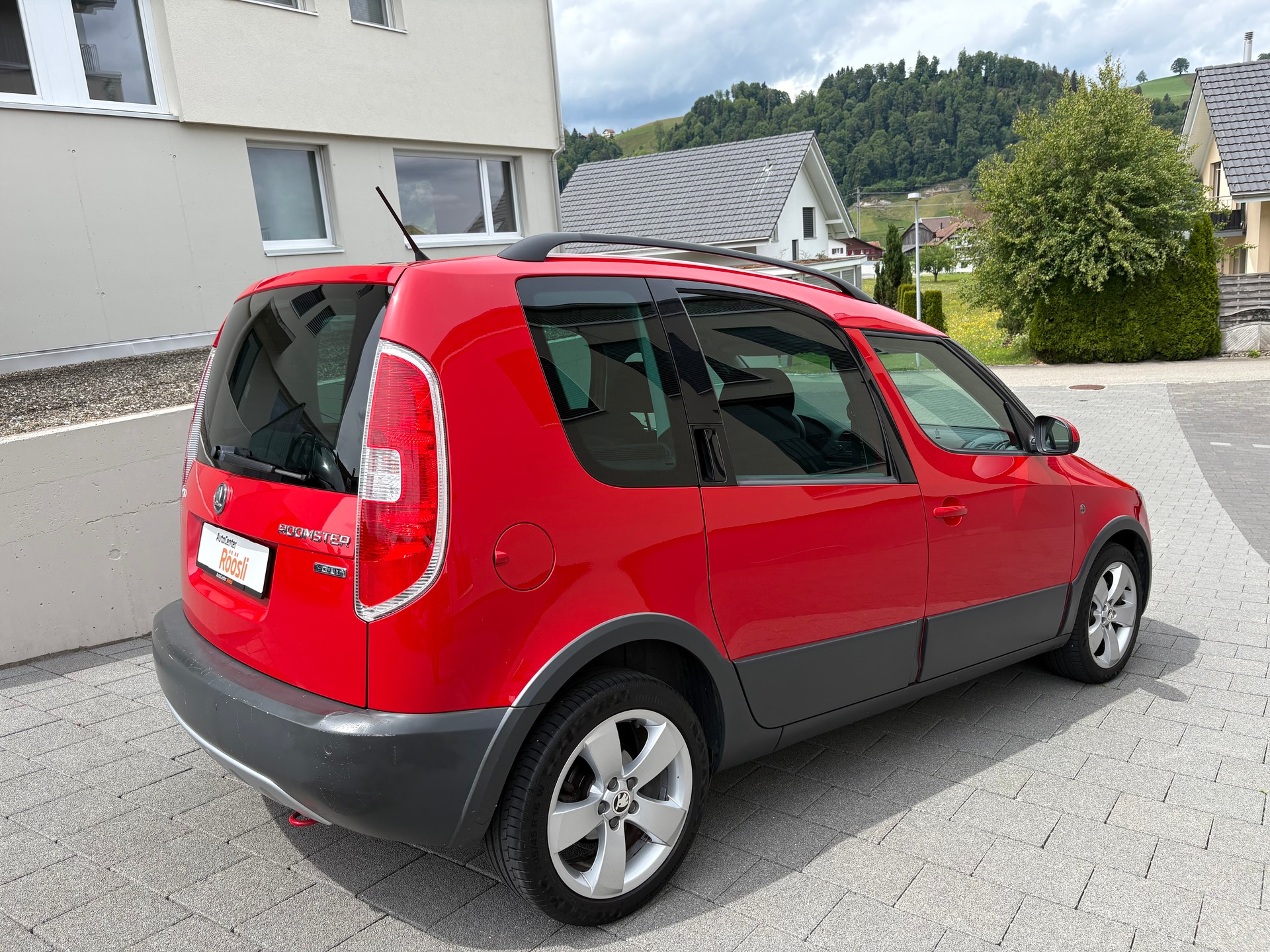SKODA Roomster 1.2 TSI Scout-image-3