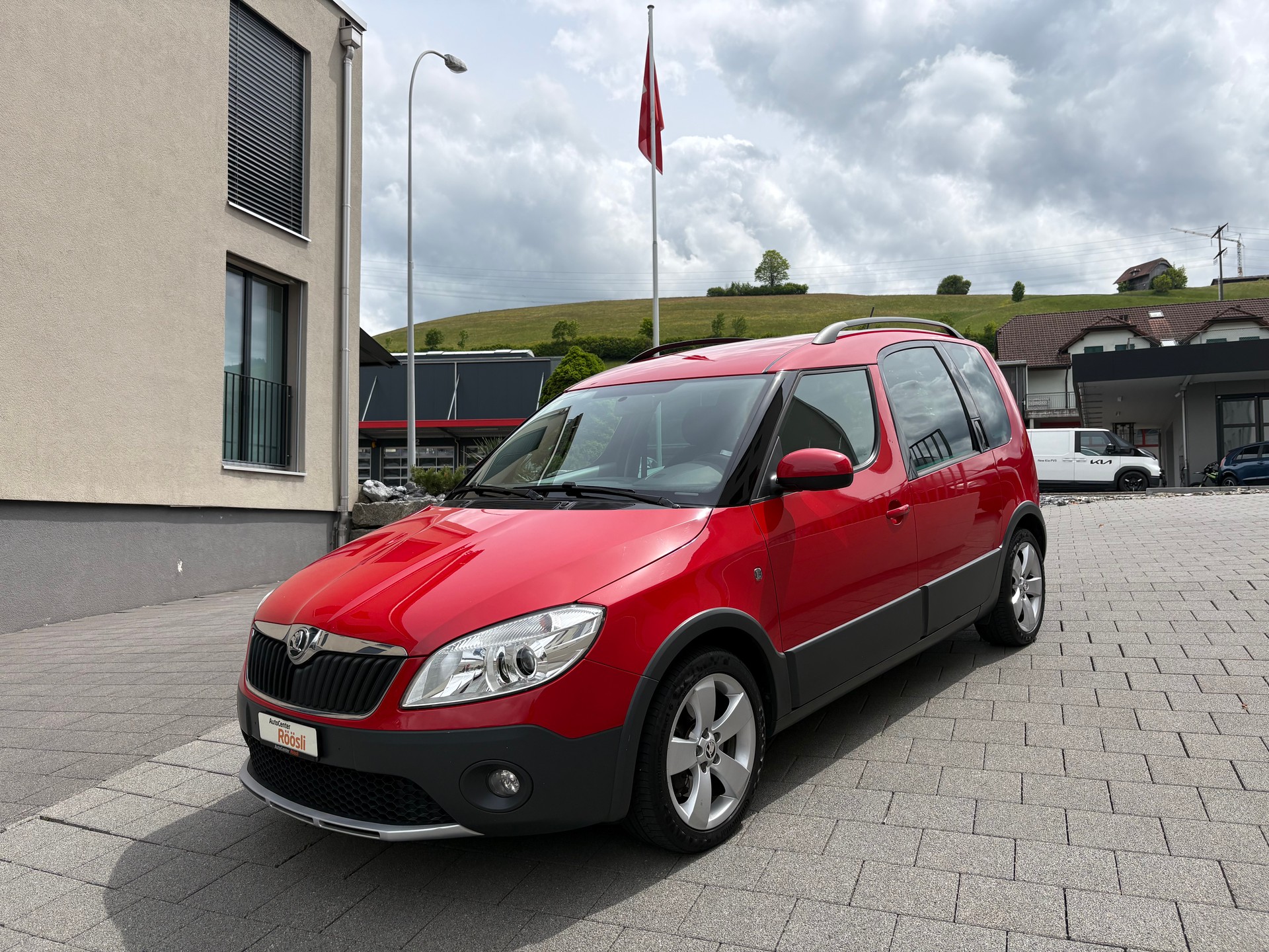 SKODA Roomster 1.2 TSI Scout-image-2