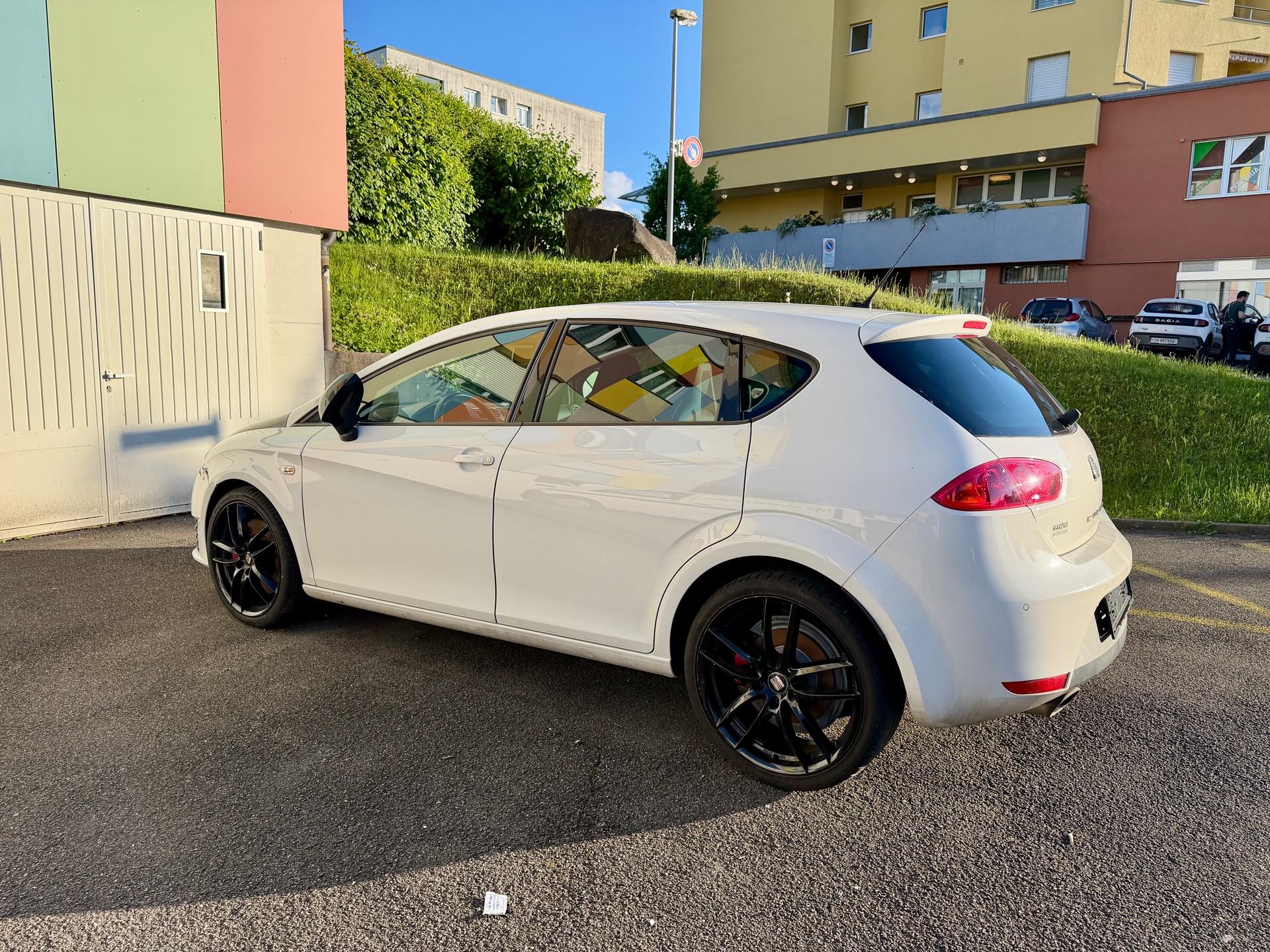 SEAT Leon 2.0 TSI Cupra R-image-1