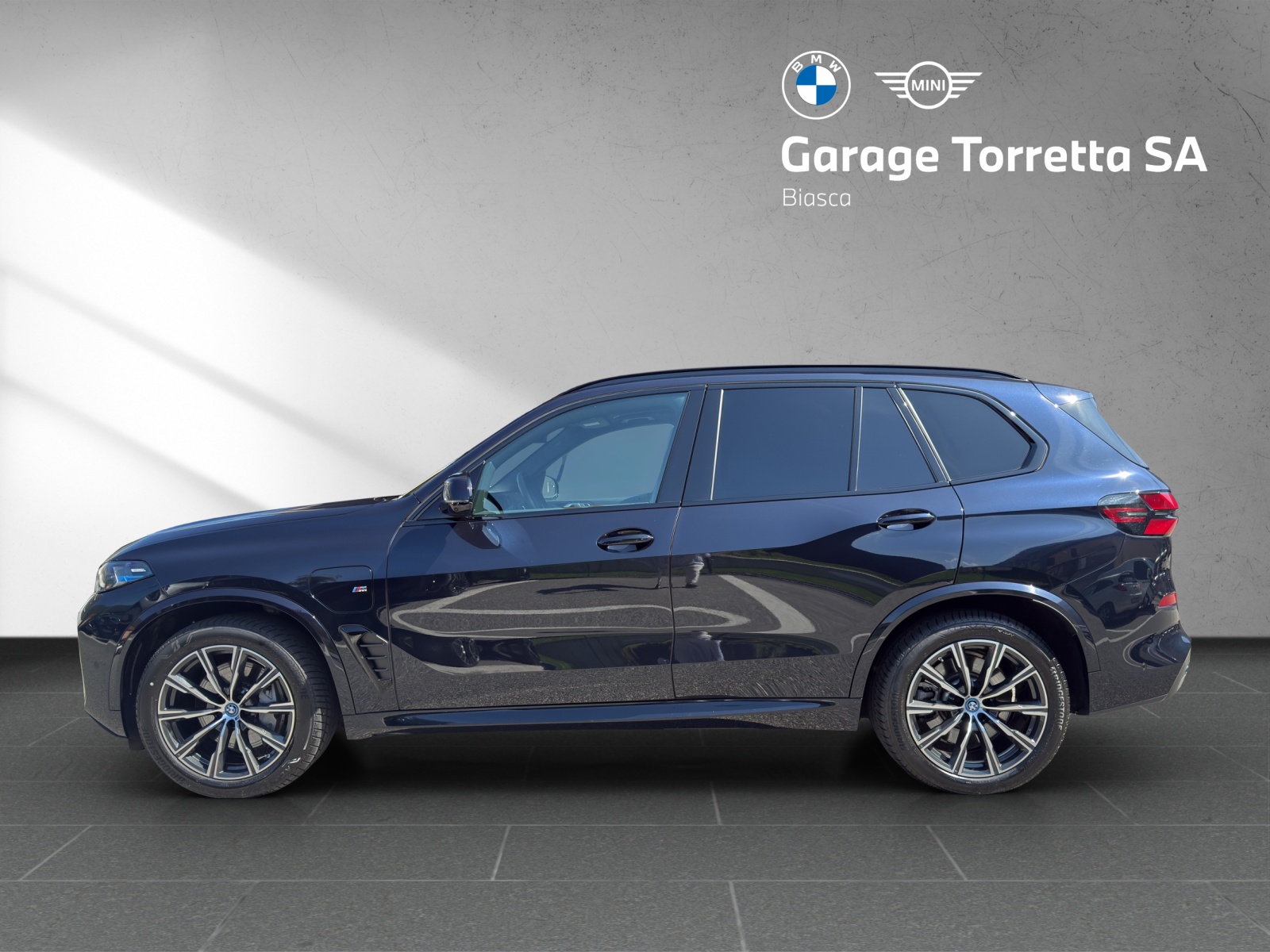 BMW X5 xDrive 50e M Sport Steptronic-image-1