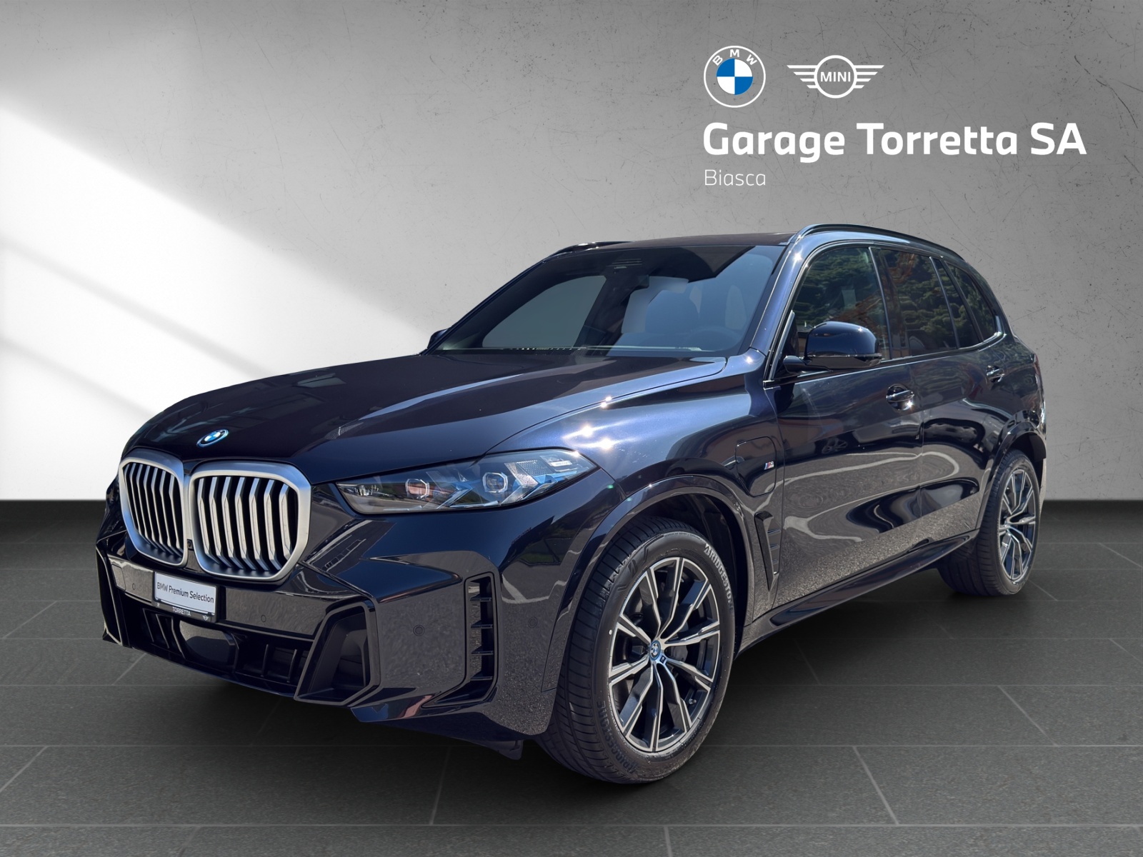 BMW X5 xDrive 50e M Sport Steptronic-image-0