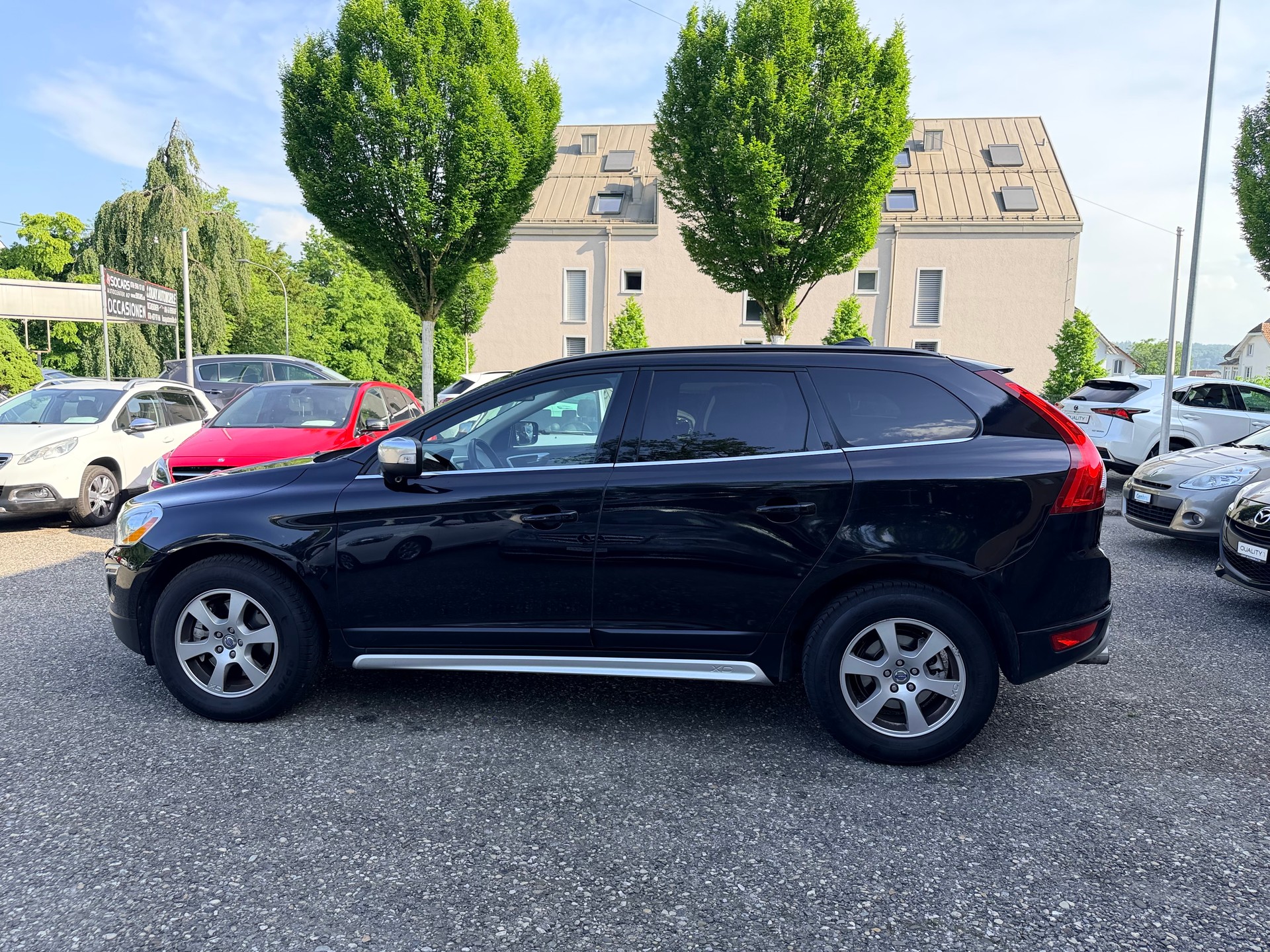 VOLVO XC60 T6 AWD R-Design Geartronic-image-9