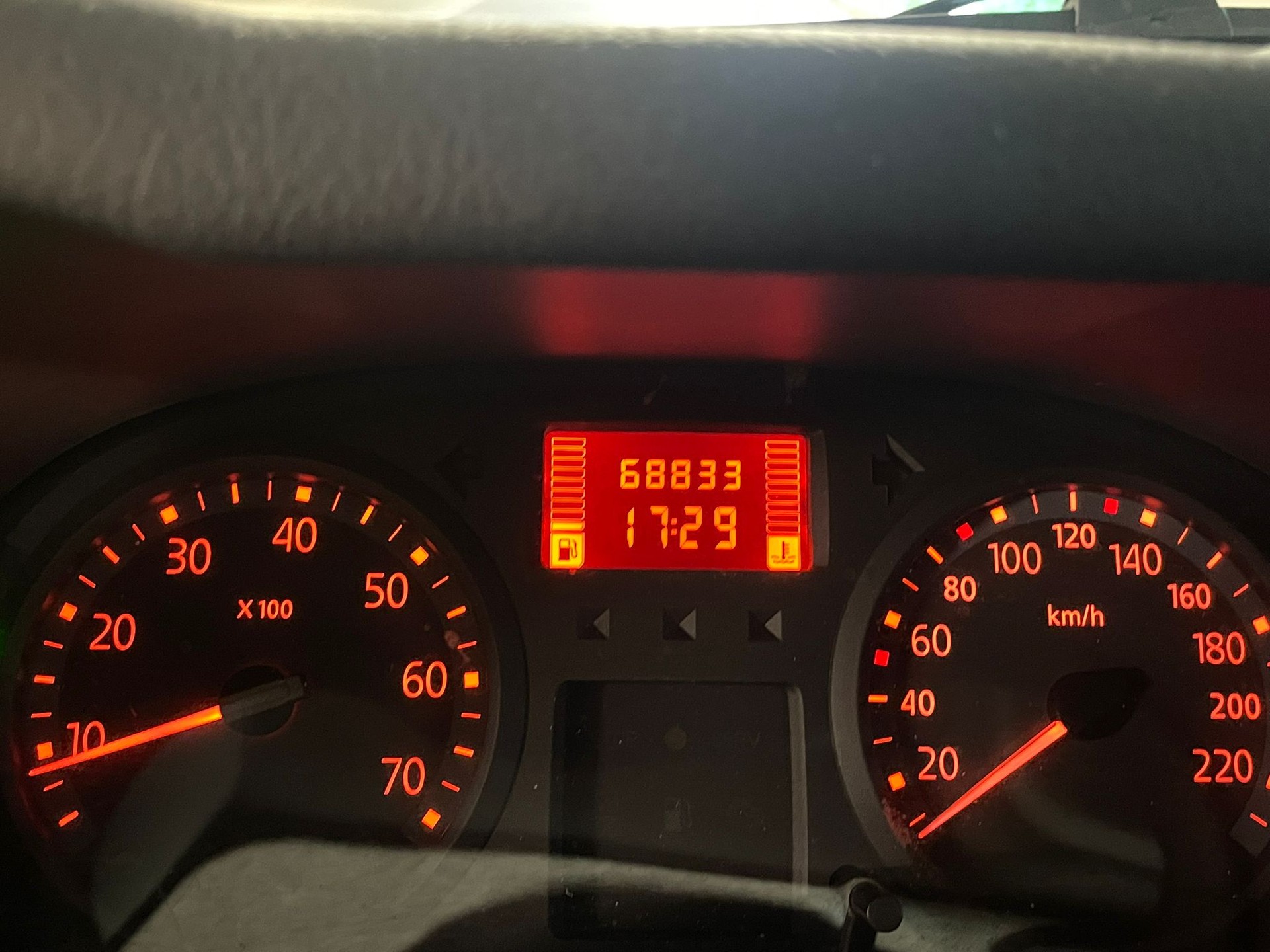 RENAULT Clio 1.2 16V Authentique Pack-image-10