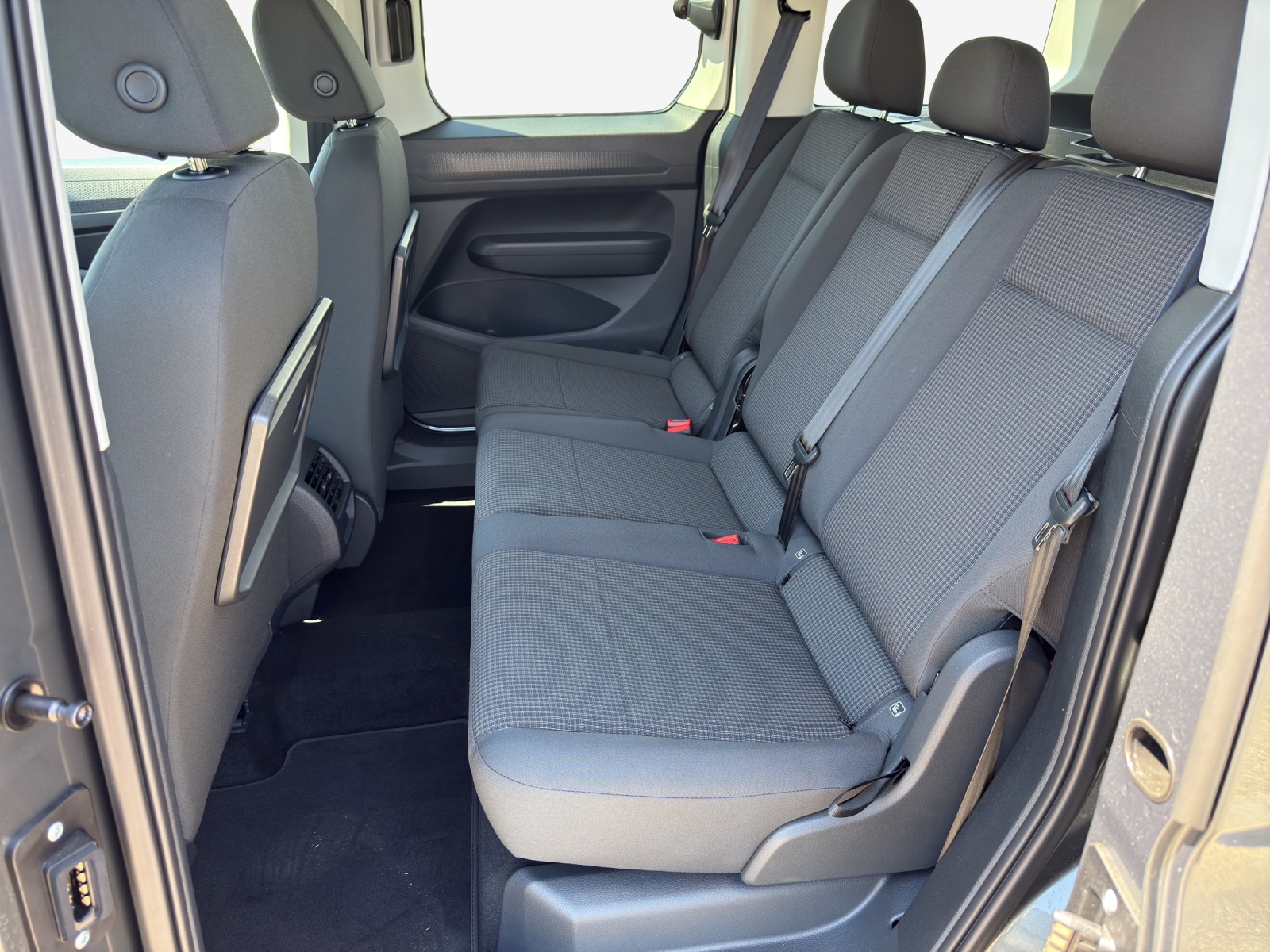 VW Caddy 1.5 TSI Plug in Hybrid Liberty DSG-image-11