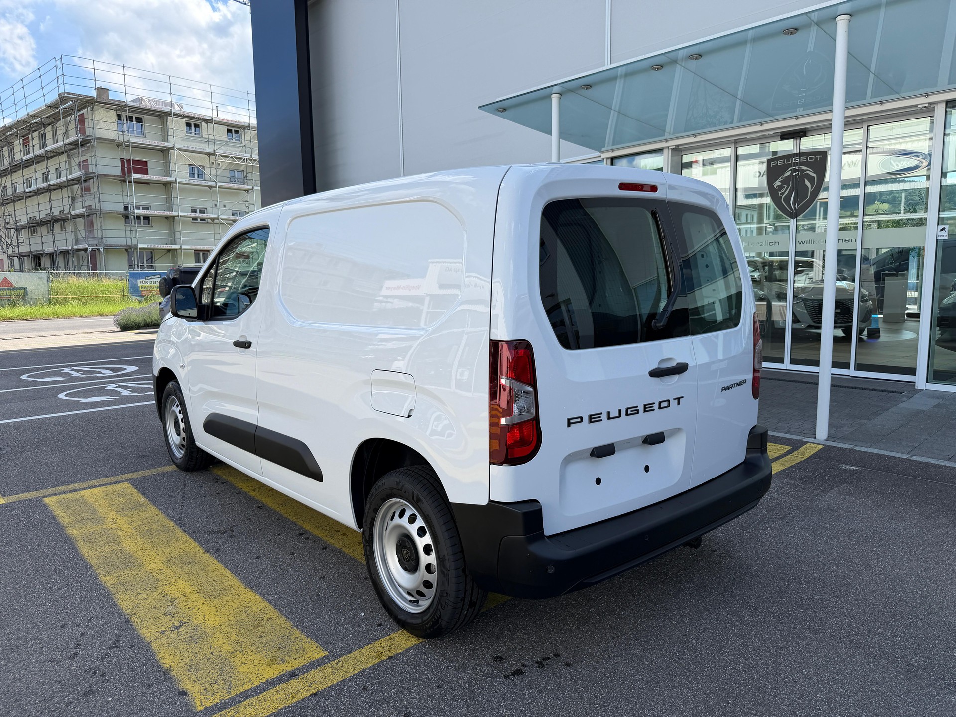 PEUGEOT Partner Kaw. 1000 Standard 1.5 BlueHDI 100 S/S-image-1