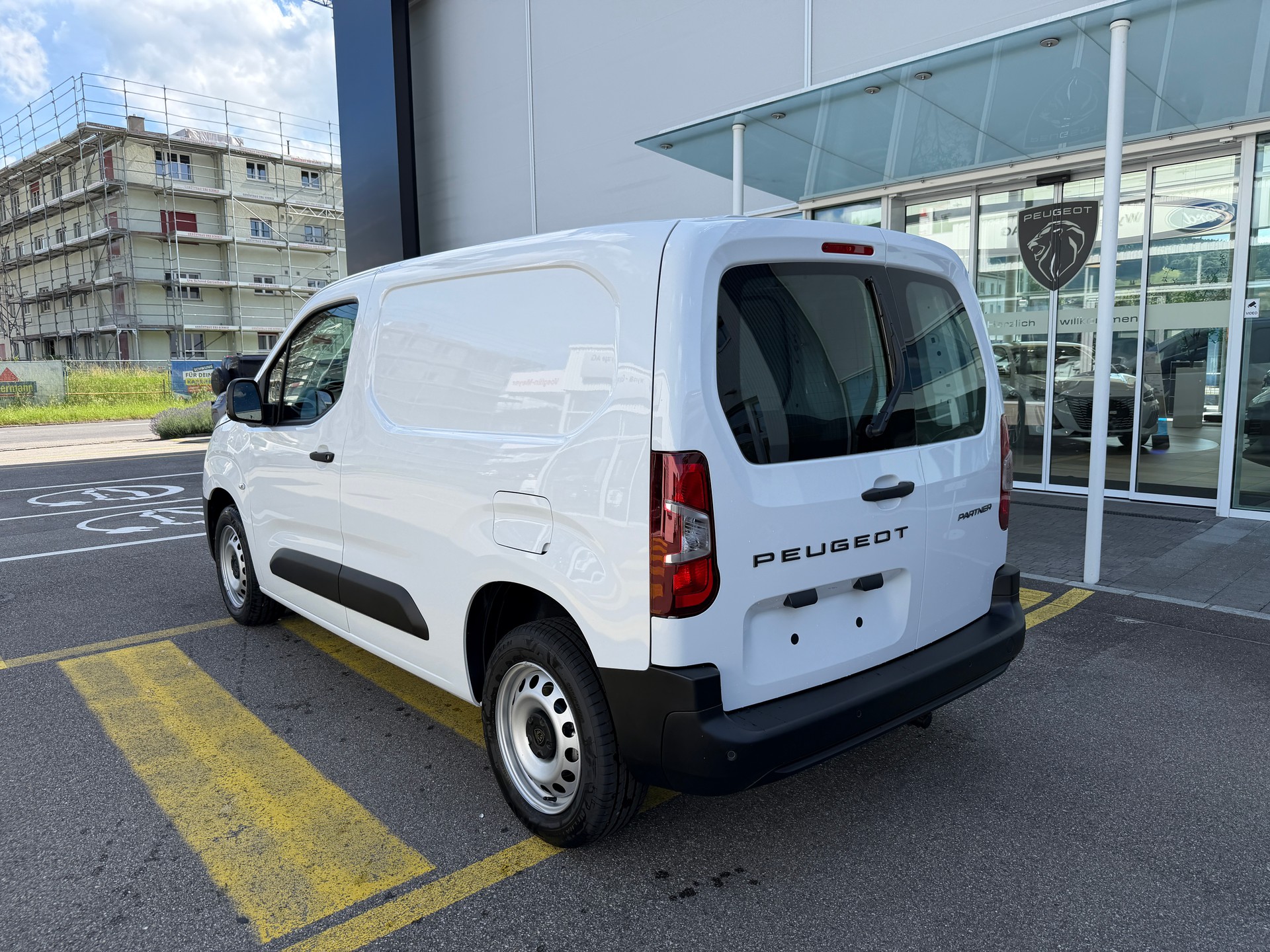 PEUGEOT Partner Kaw. 1000 Standard 1.5 BlueHDI 100 S/S-image-1