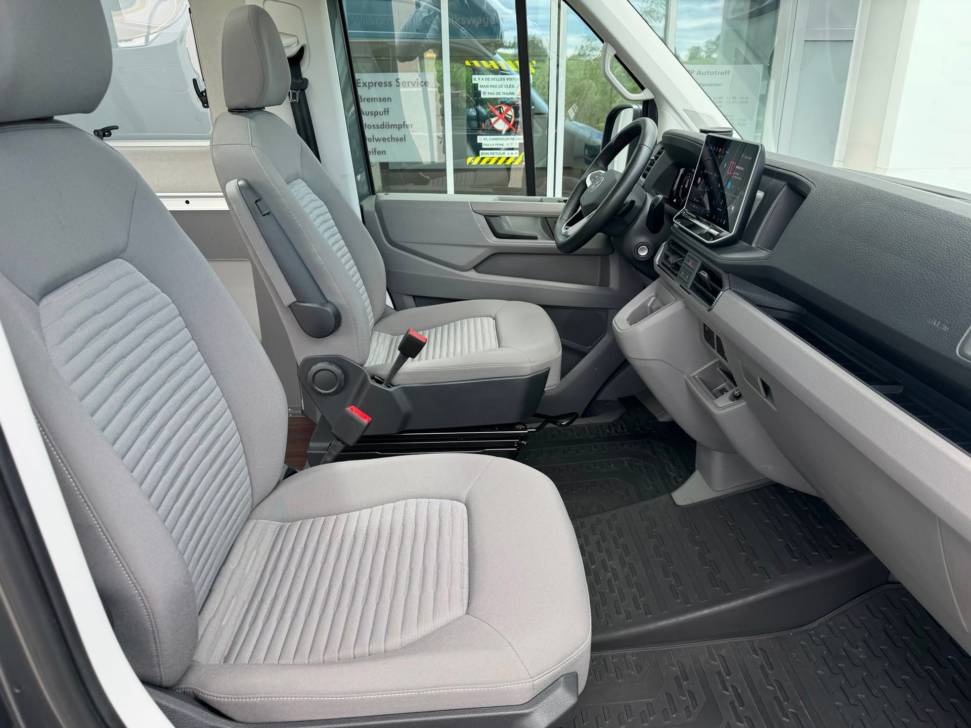 VW Grand California 600 2.0 BI-TDI-image-2