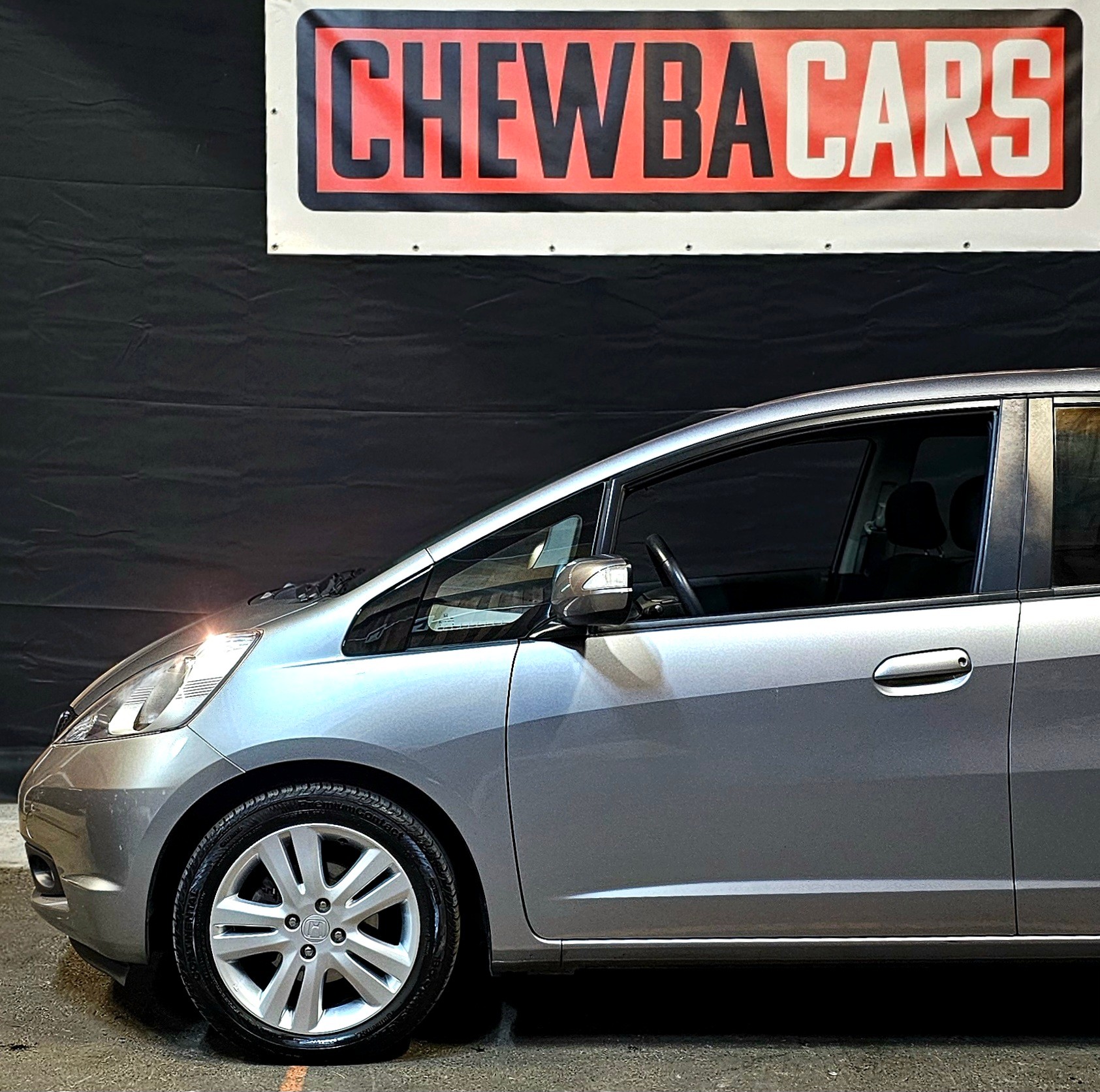 HONDA Jazz 1.4i Exclusive-showroom-element-2