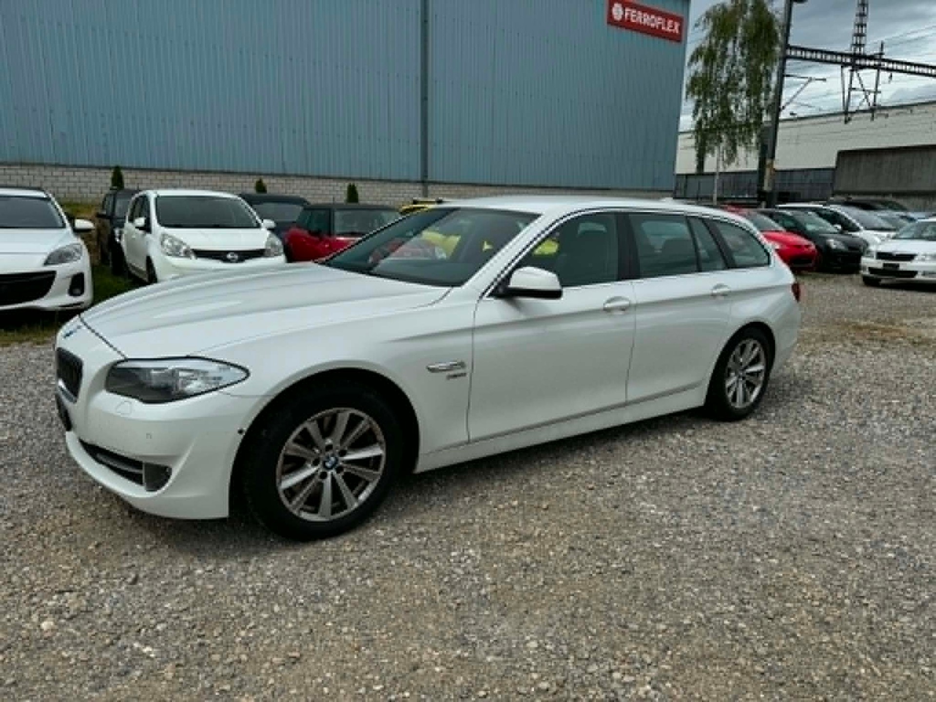 BMW 530d xDrive Touring Steptronic-image-0