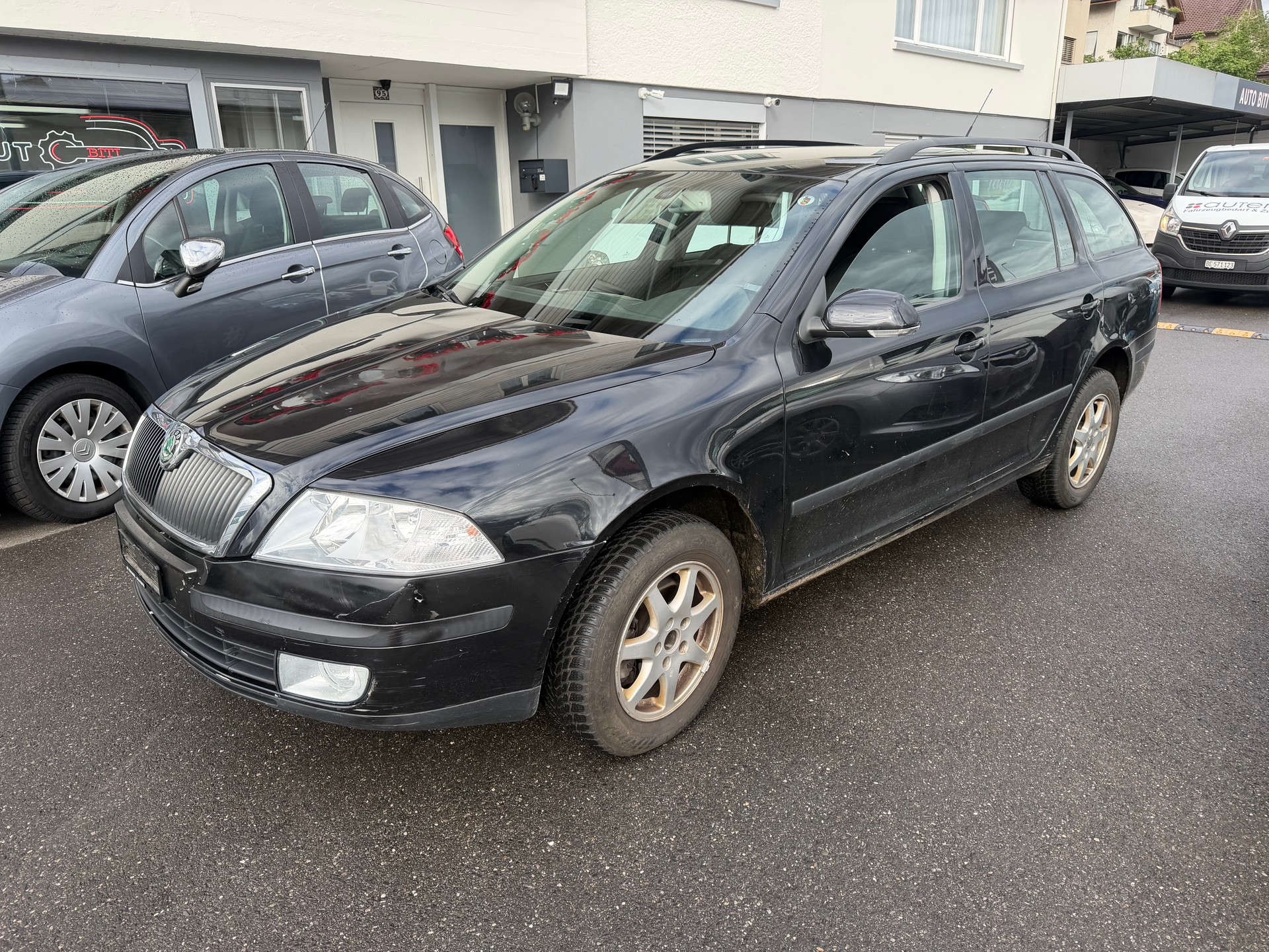 SKODA Octavia 2.0 TDI Adventure 4x4-image-0