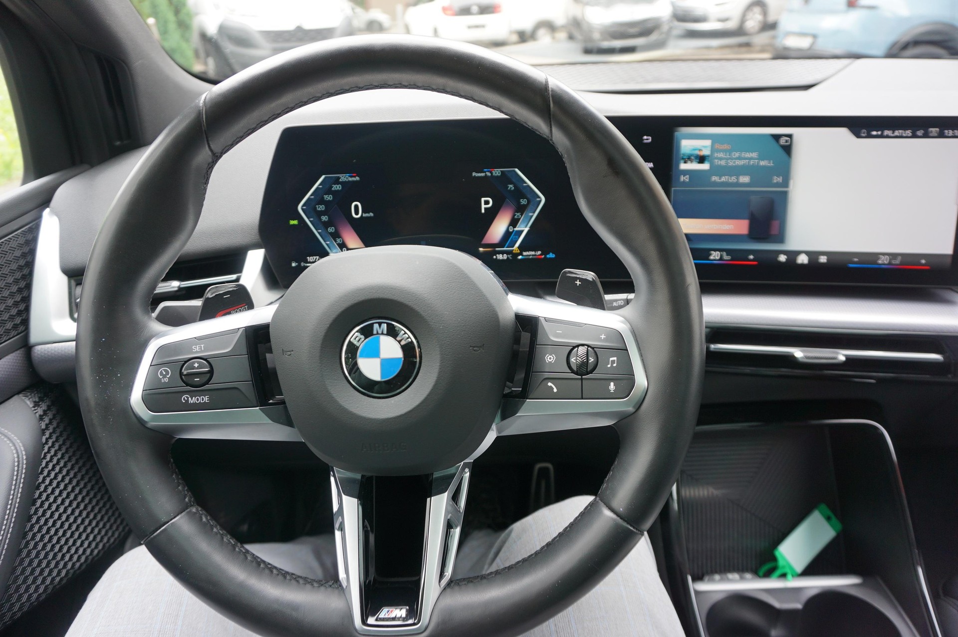 BMW 218d Active Tourer-image-10