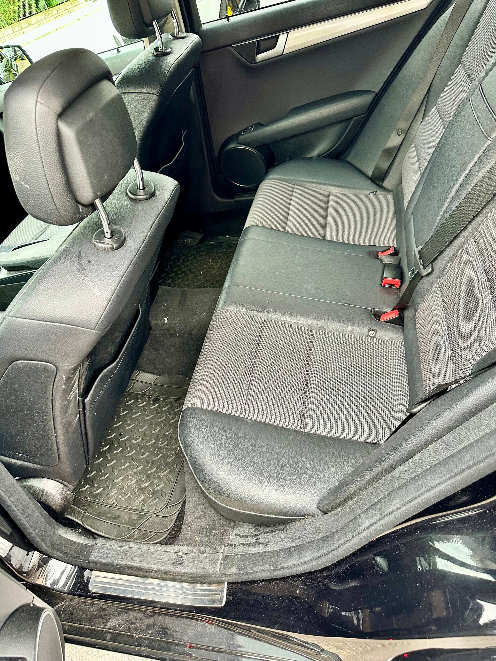 MERCEDES-BENZ C 180 BlueEfficiency 7G-Tronic-image-8