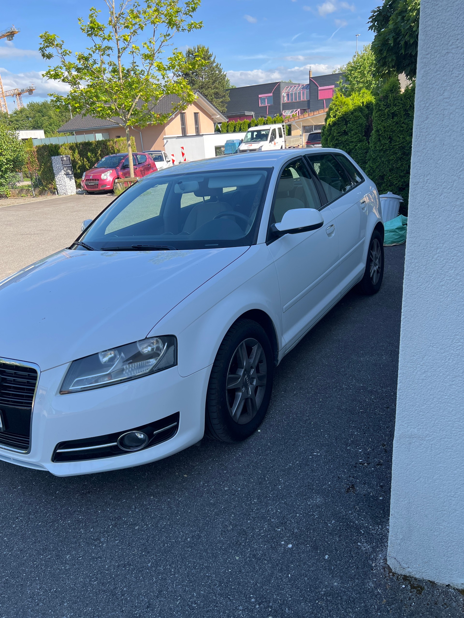 AUDI 1.4 T FSI Attraction-image-1