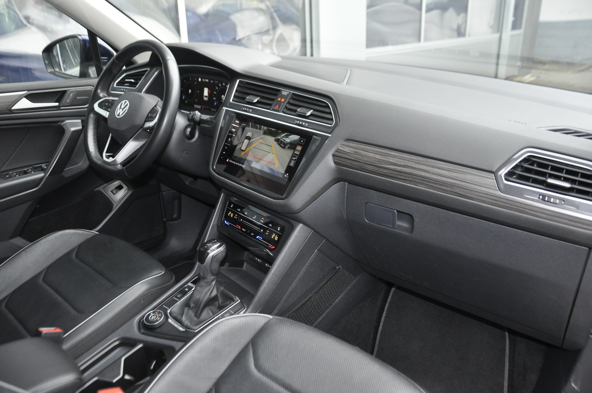 VW Tiguan Allspace 2.0 TDI SCR Life 4Motion DSG I 7 Plätze-image-8