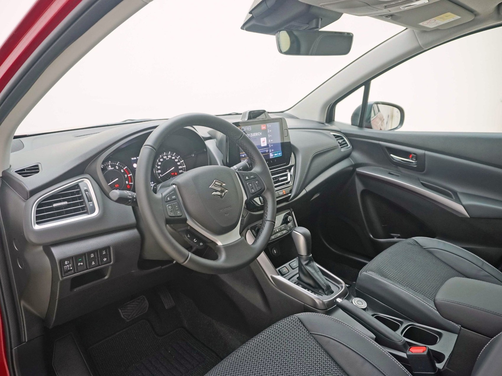 SUZUKI S-Cross 1.4 T Compact Top Hybrid 4x4-image-7