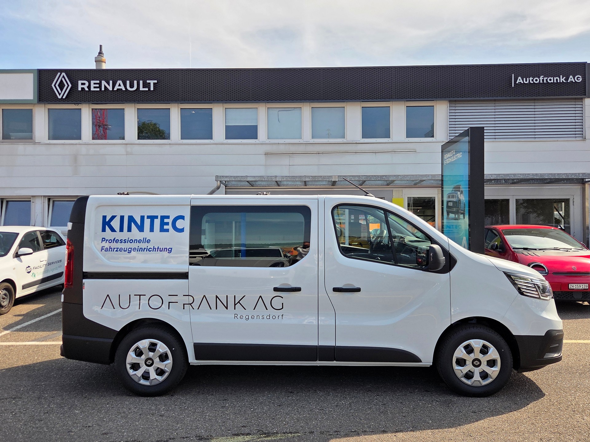 RENAULT Trafic Kaw. 3.0 t L1 H1 2.0 dCi Blue 130 Advance-image-1