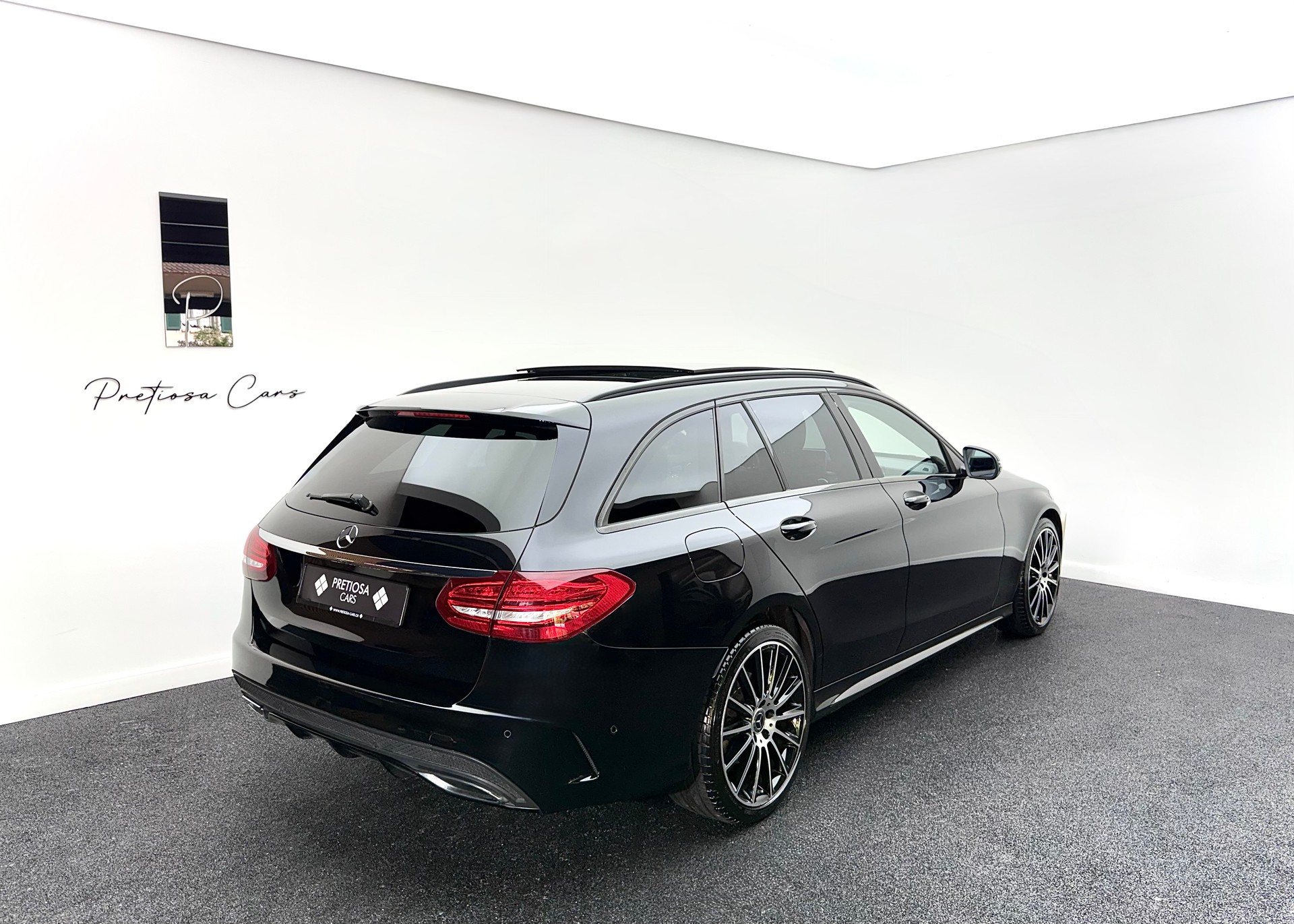 MERCEDES-BENZ C 250 d Swiss Star AMG Line 4Matic 9G-Tronic-image-4