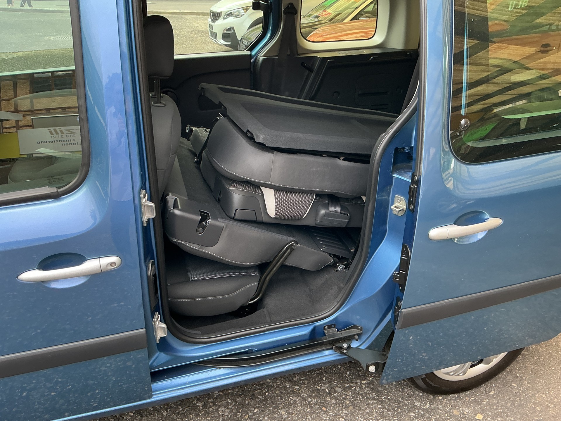 RENAULT Kangoo 1.2 16V Turbo Dynamique-image-10