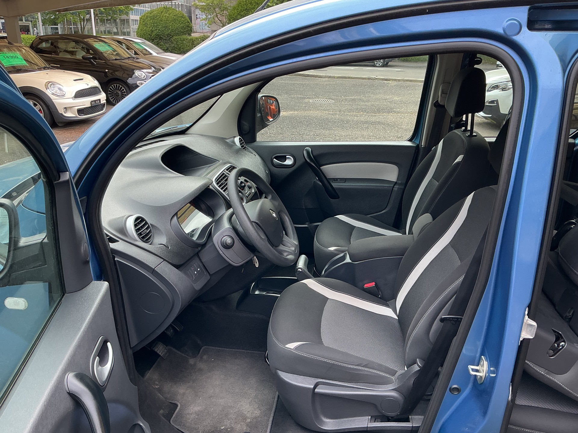RENAULT Kangoo 1.2 16V Turbo Dynamique-image-11