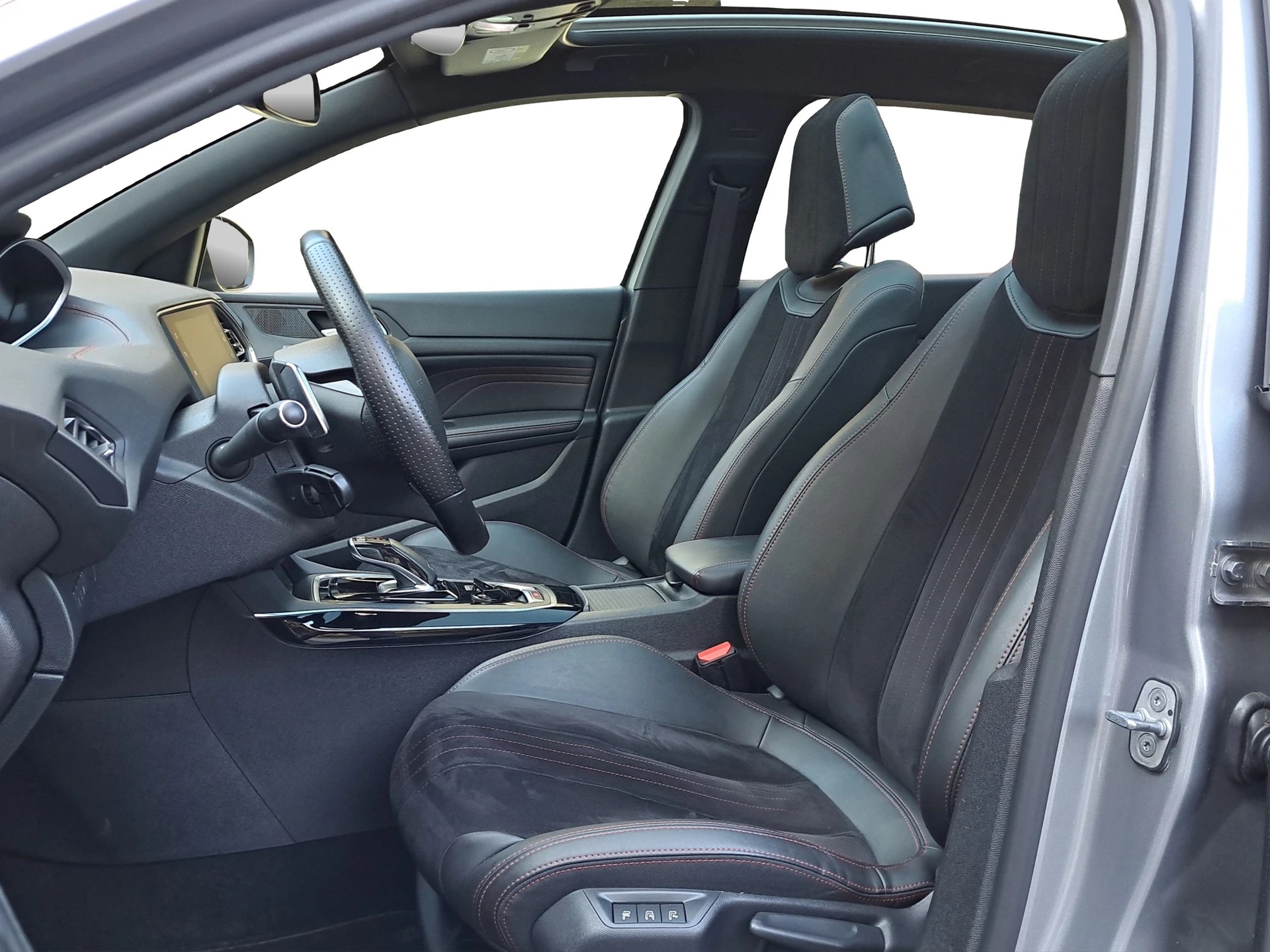 PEUGEOT 308 1.6 THP GT EAT-image-6