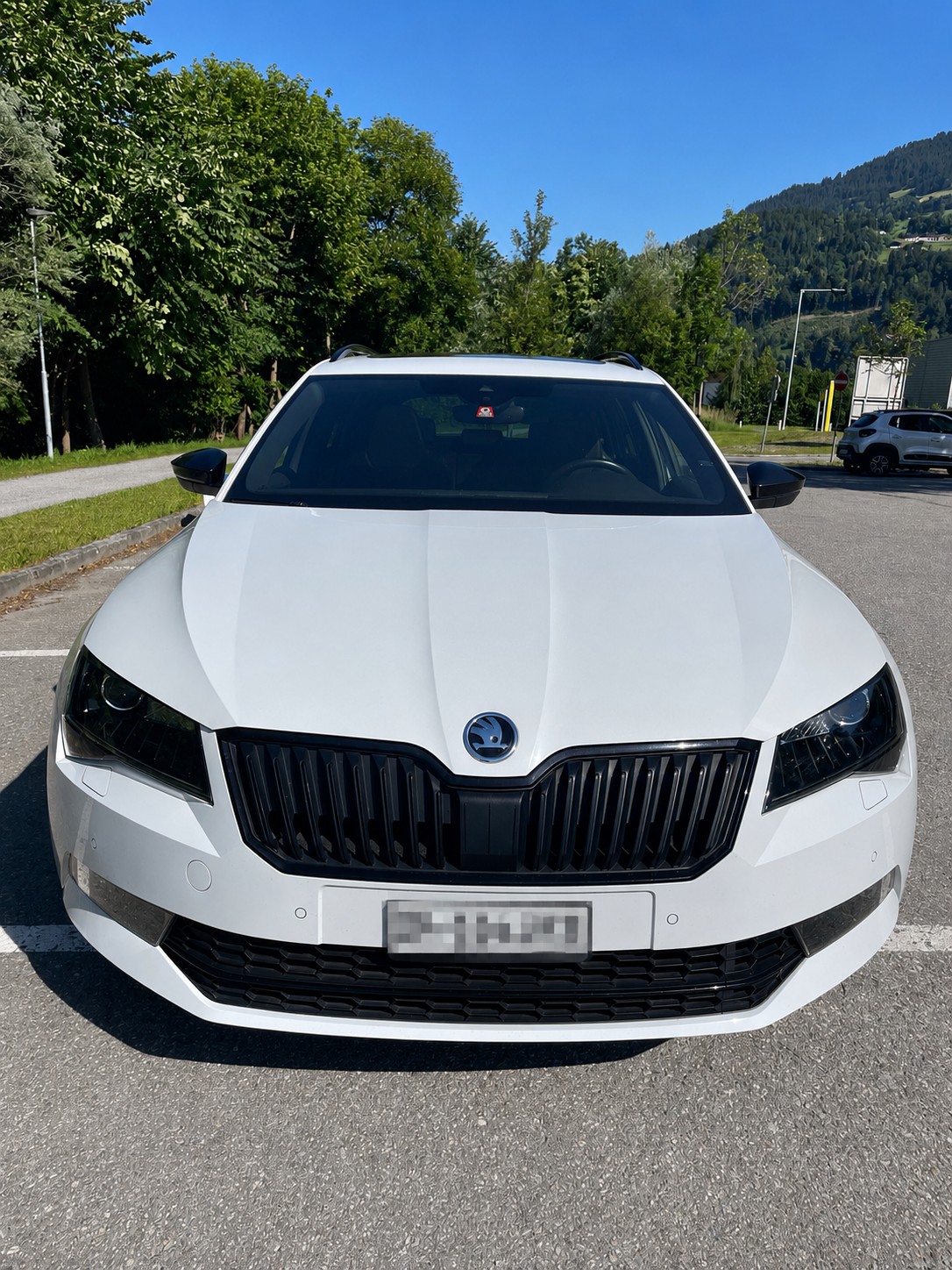 SKODA 2.0 TSI 280 SportLine 4x4 DSG-image-1