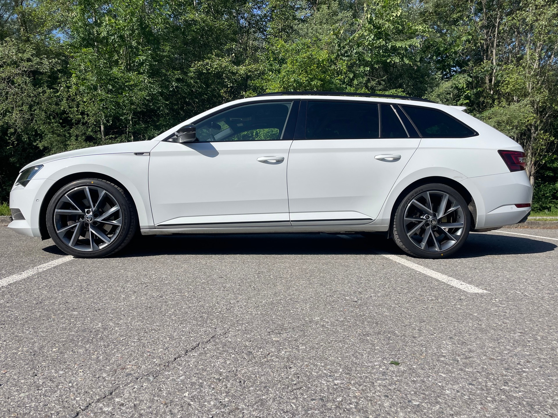 SKODA 2.0 TSI 280 SportLine 4x4 DSG-image-2